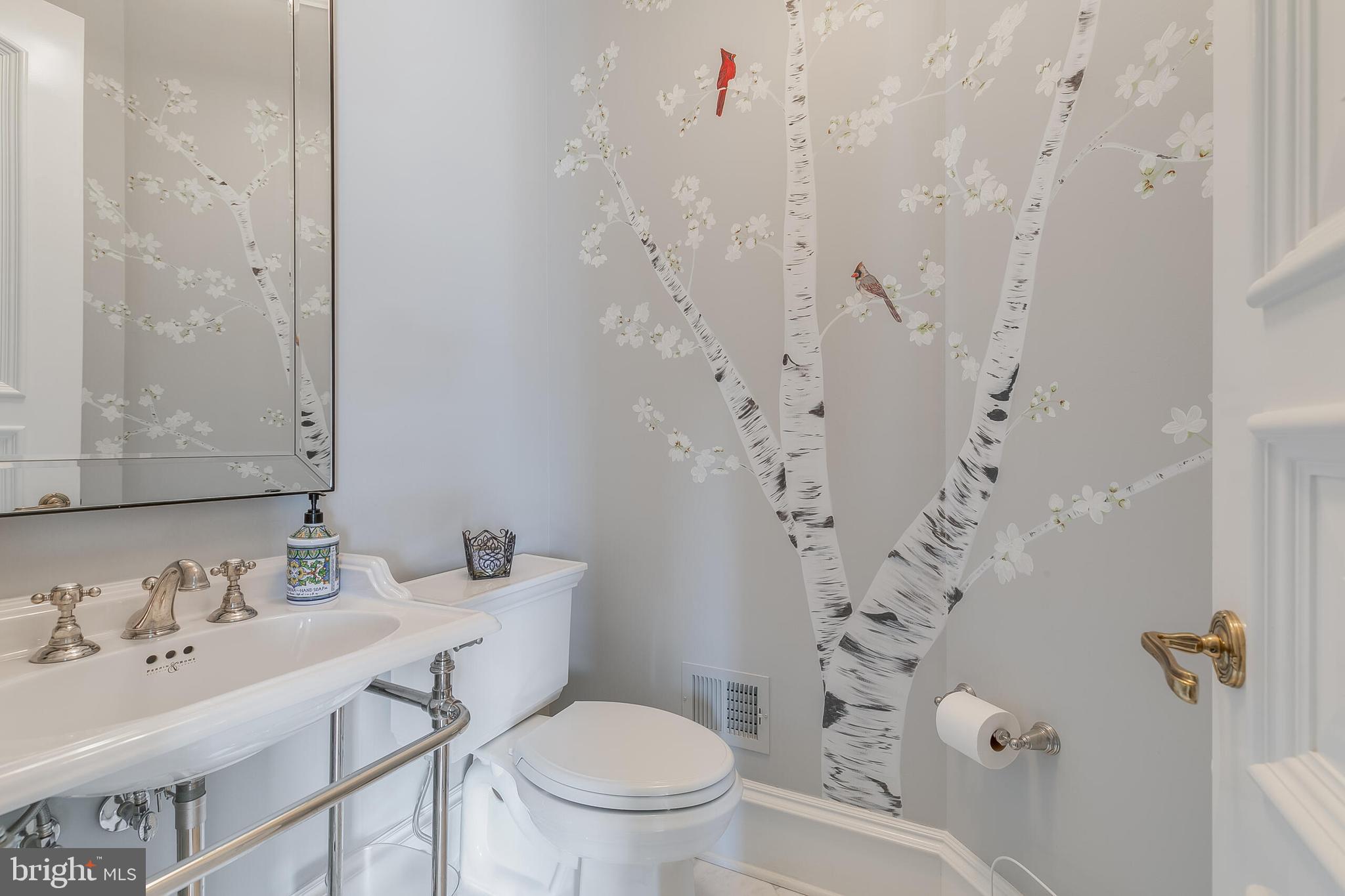 ESTATES @ CREIGHTON FARM - Residential