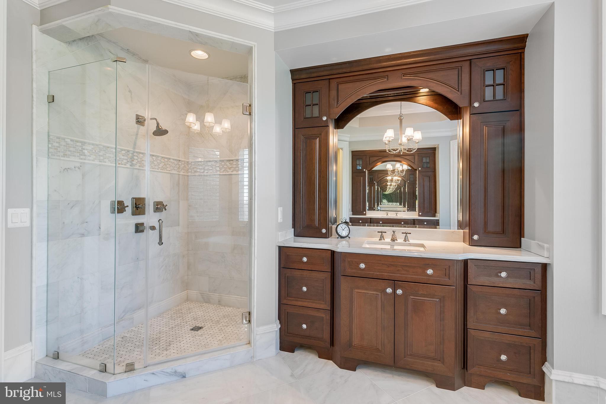 ESTATES @ CREIGHTON FARM - Residential