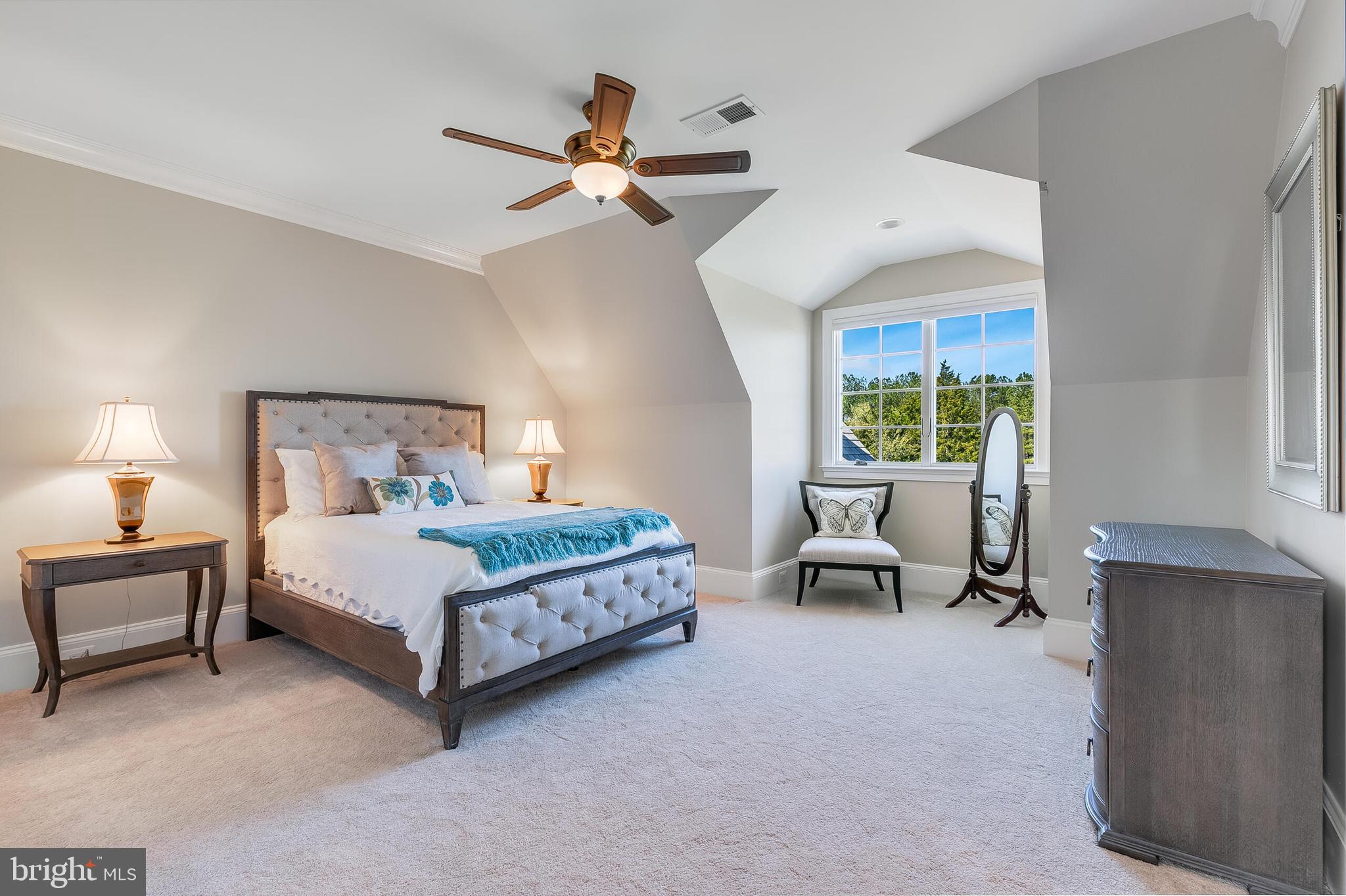 ESTATES @ CREIGHTON FARM - Residential