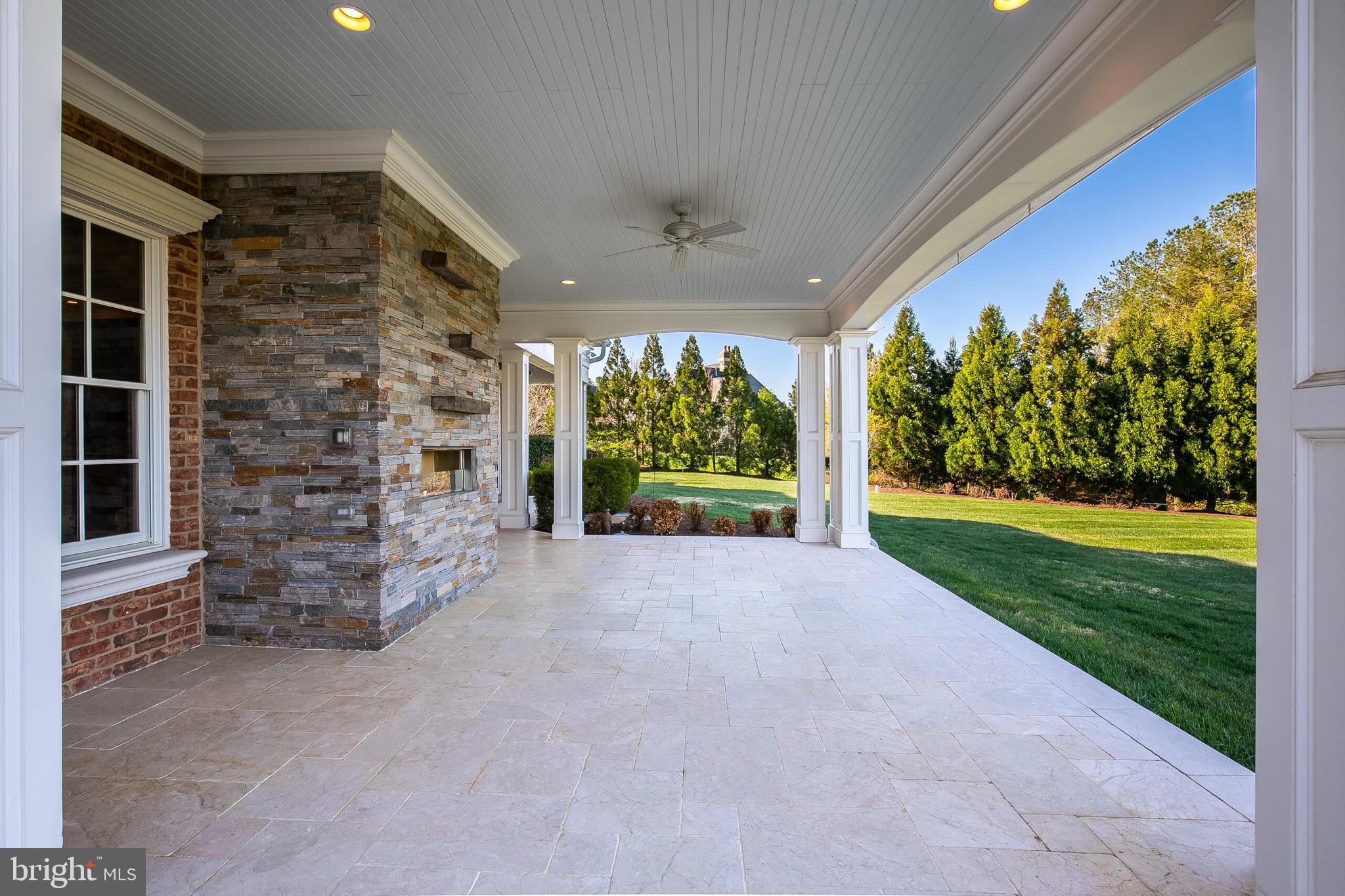 ESTATES @ CREIGHTON FARM - Residential