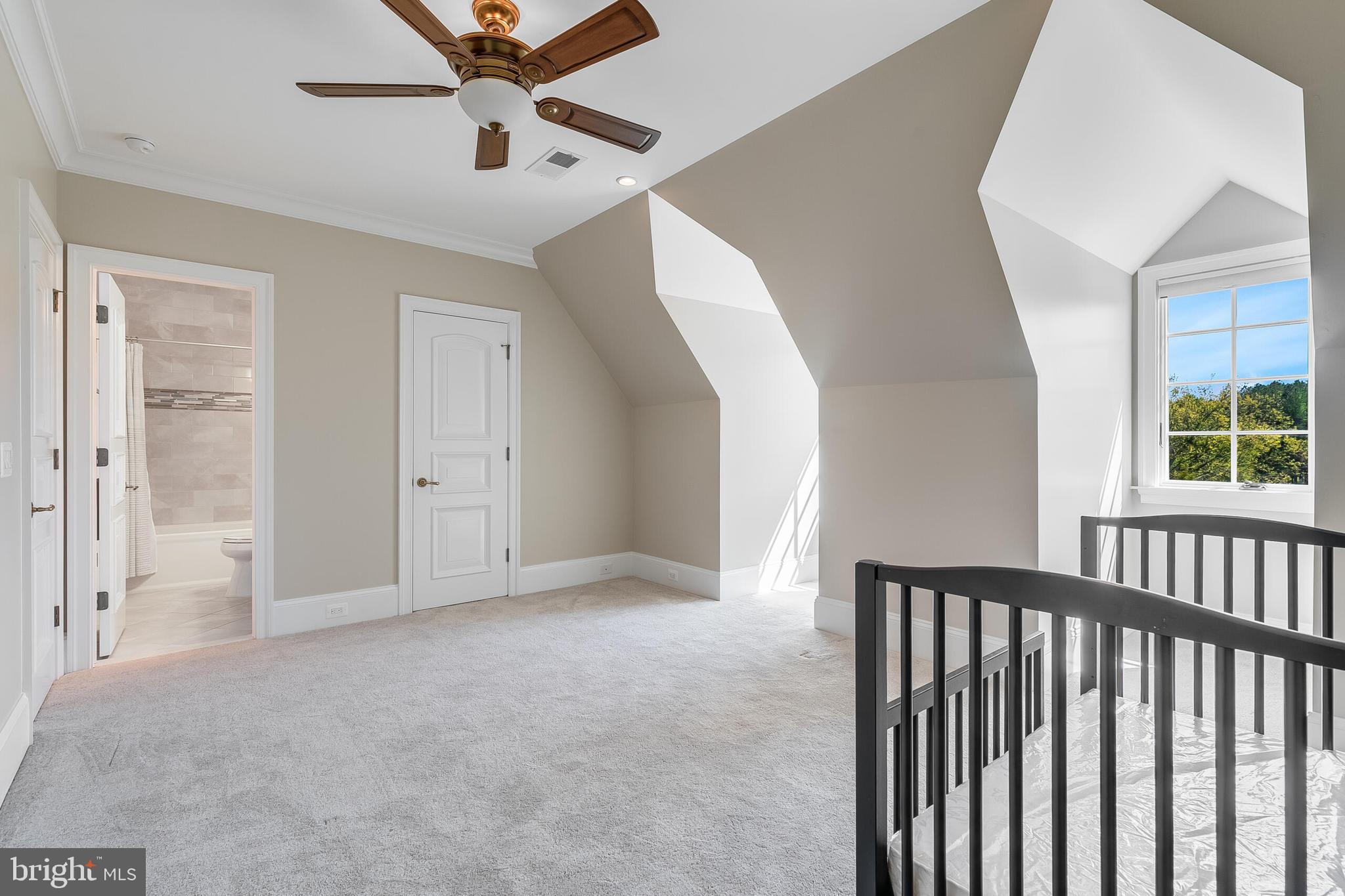 ESTATES @ CREIGHTON FARM - Residential