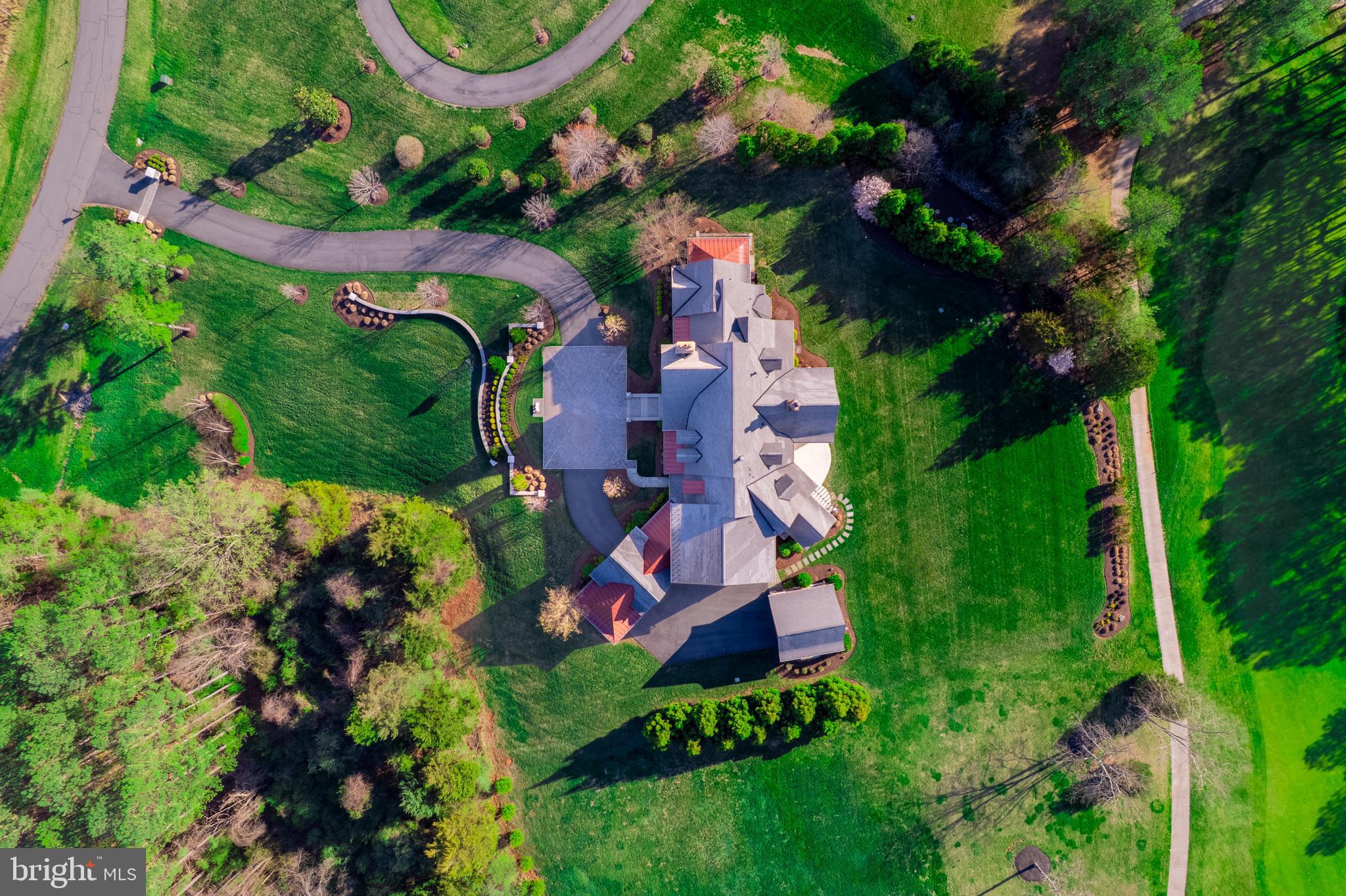 ESTATES @ CREIGHTON FARM - Residential