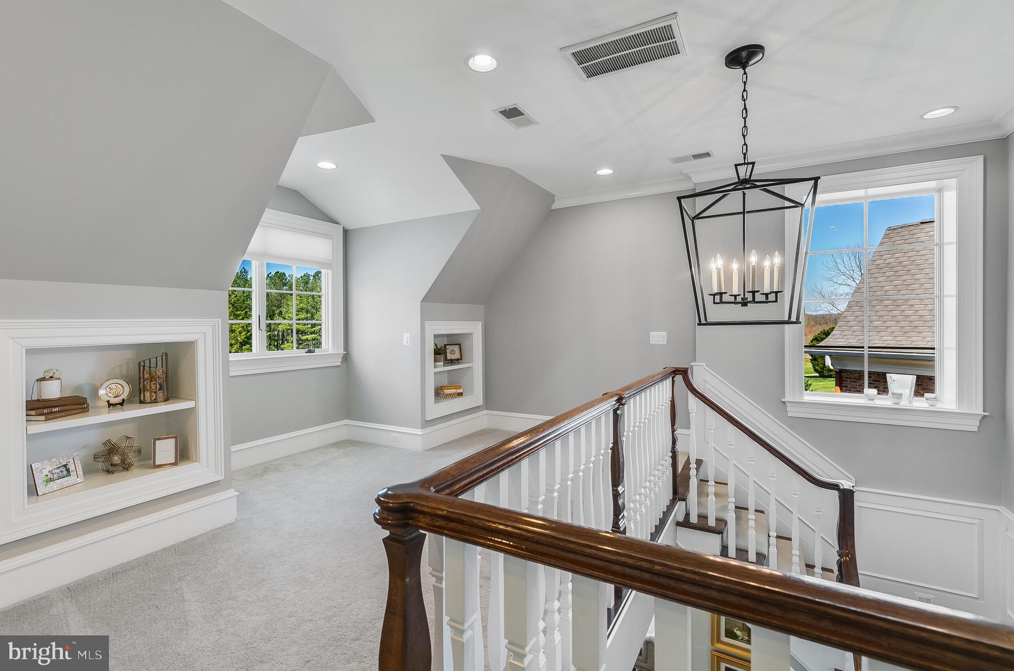 ESTATES @ CREIGHTON FARM - Residential