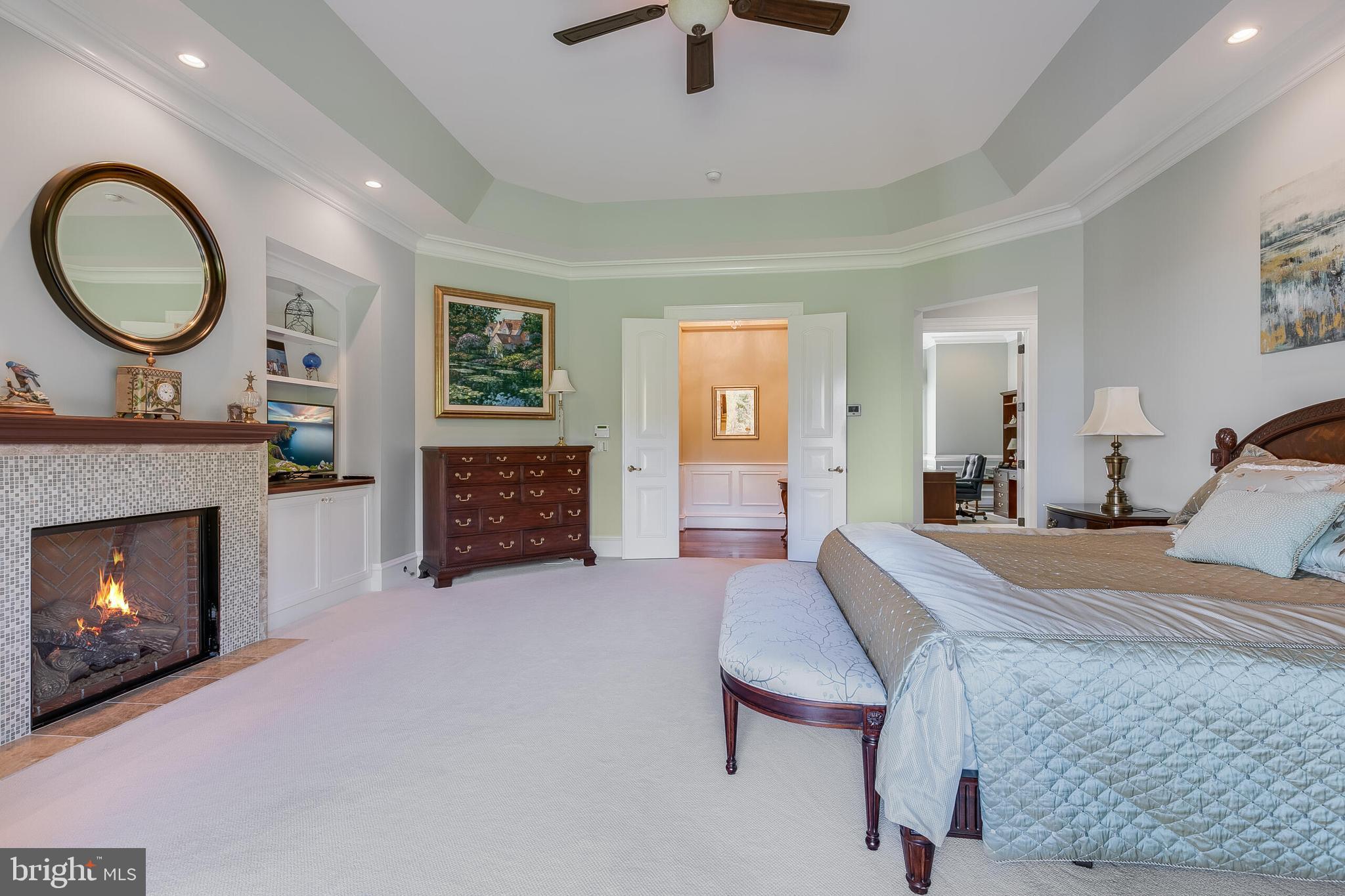 ESTATES @ CREIGHTON FARM - Residential