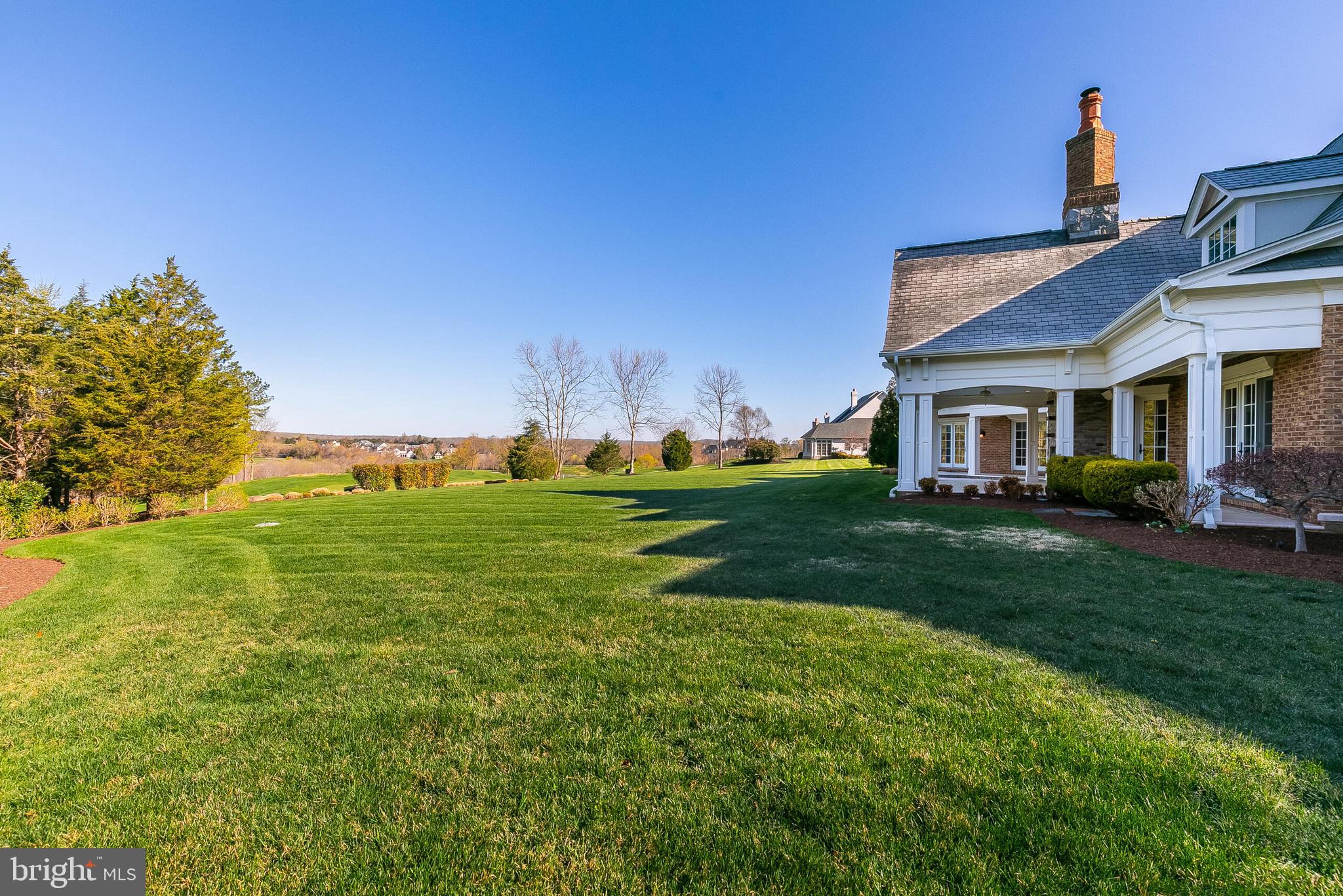ESTATES @ CREIGHTON FARM - Residential