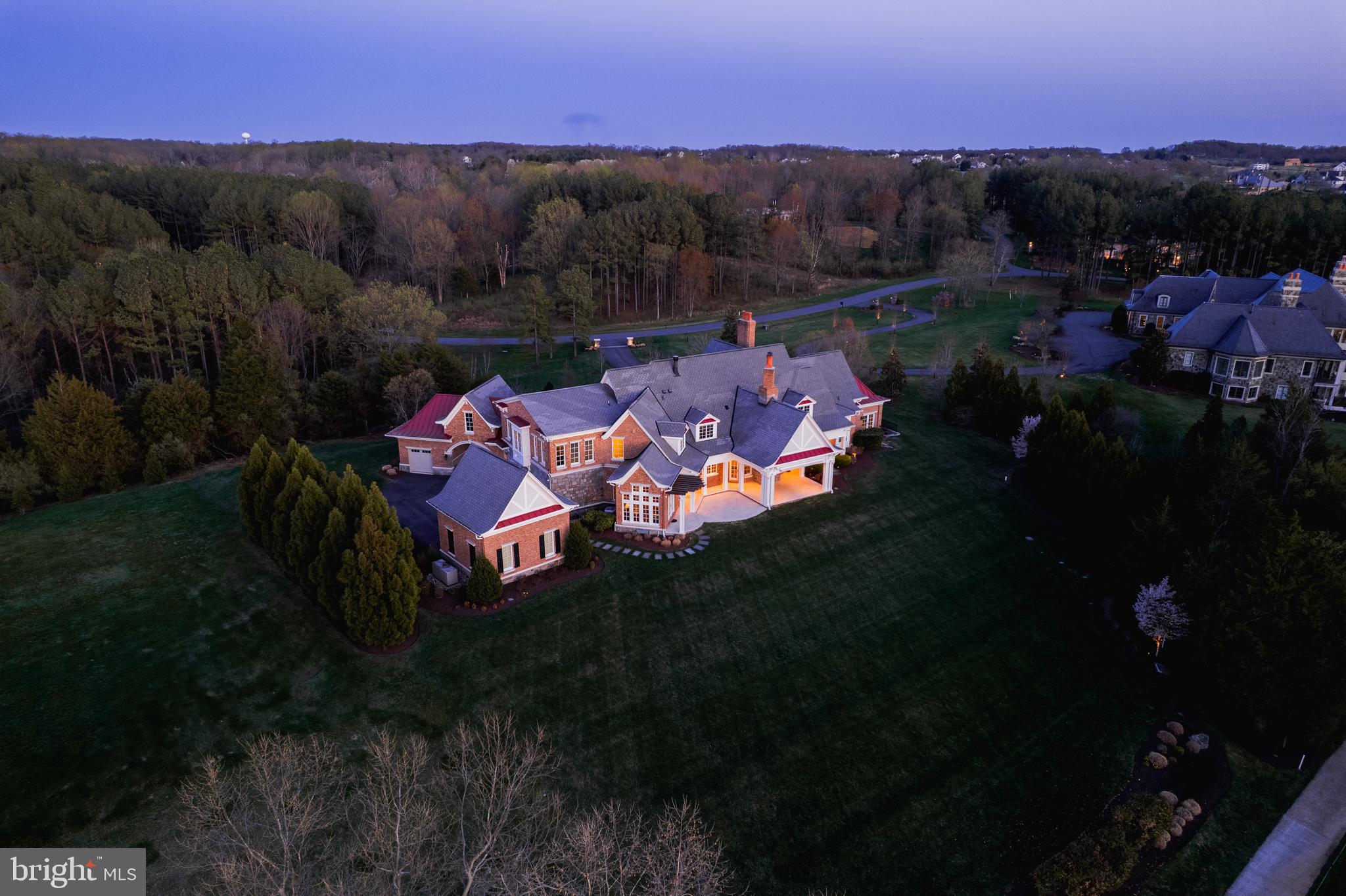 ESTATES @ CREIGHTON FARM - Residential