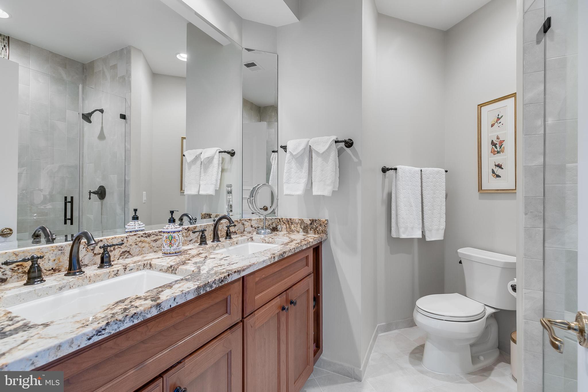 ESTATES @ CREIGHTON FARM - Residential