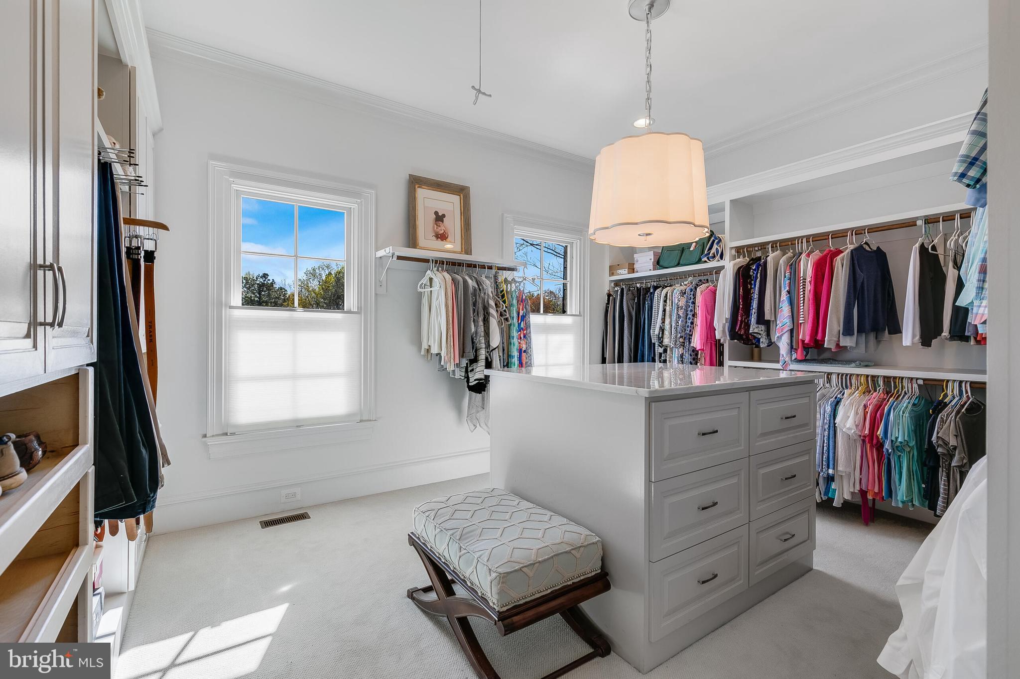 ESTATES @ CREIGHTON FARM - Residential