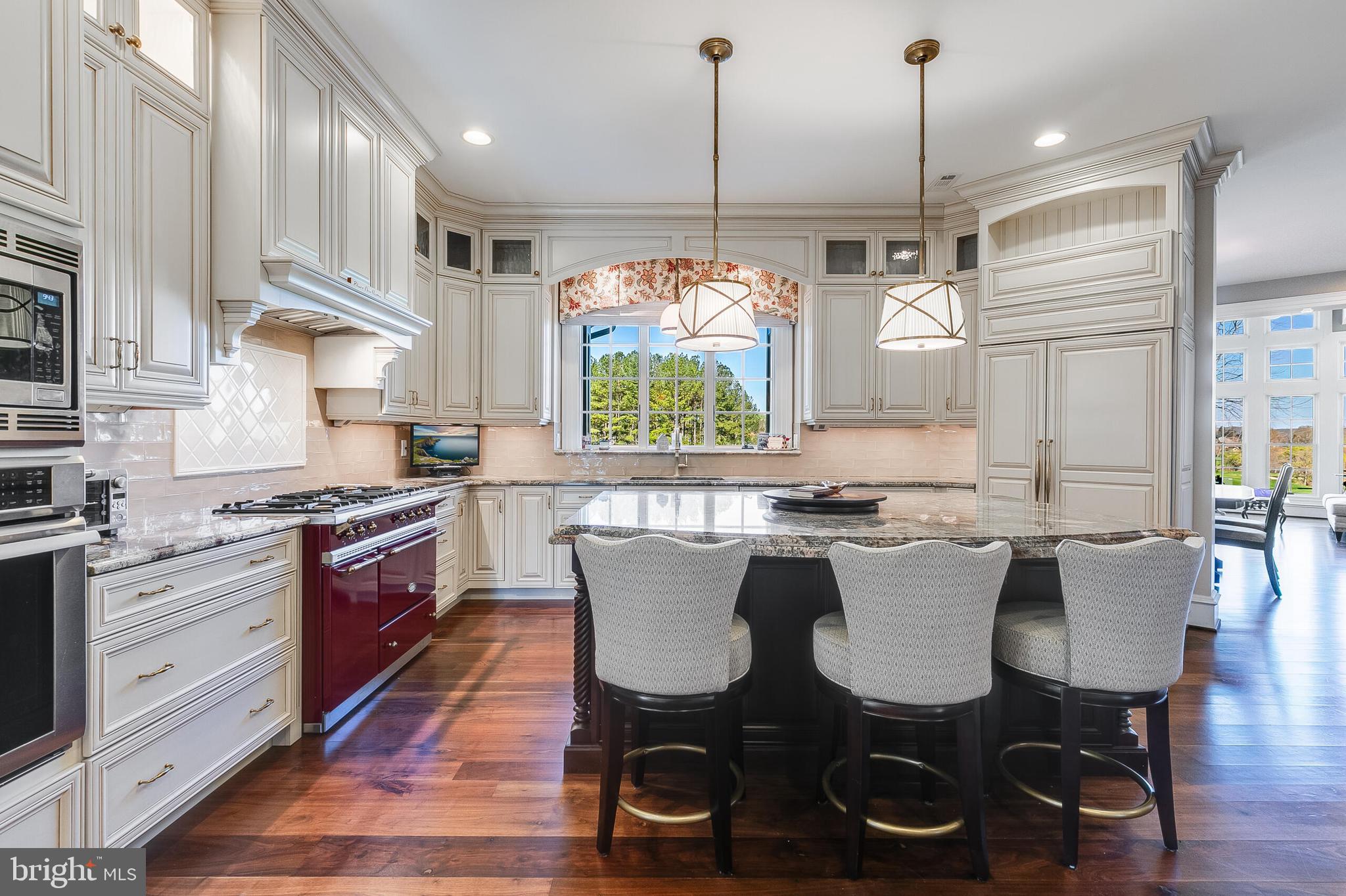 ESTATES @ CREIGHTON FARM - Residential