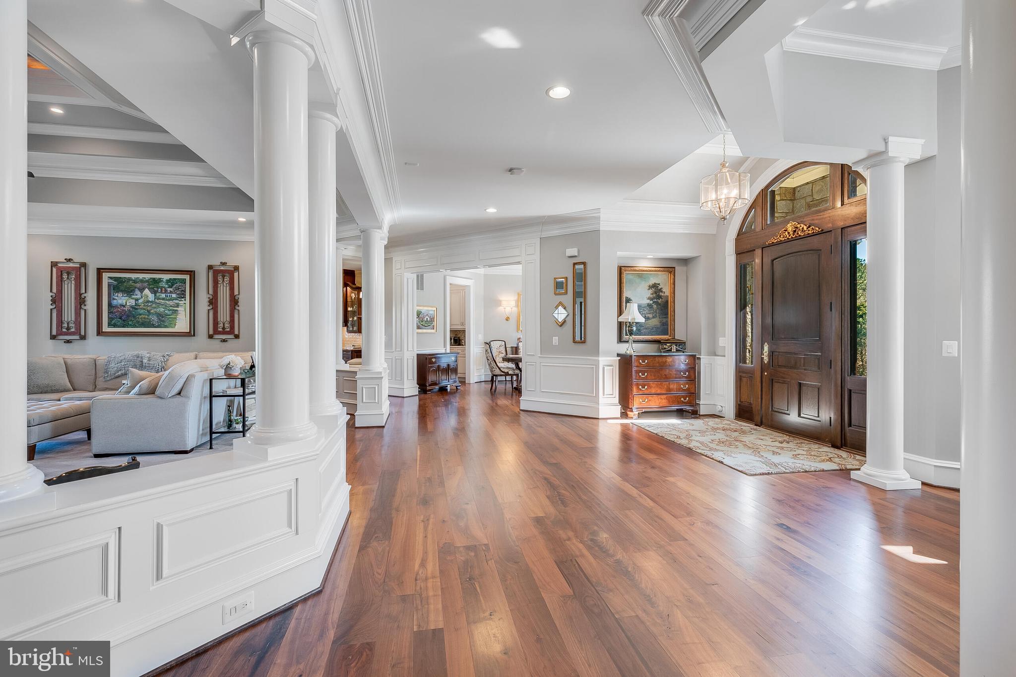 ESTATES @ CREIGHTON FARM - Residential