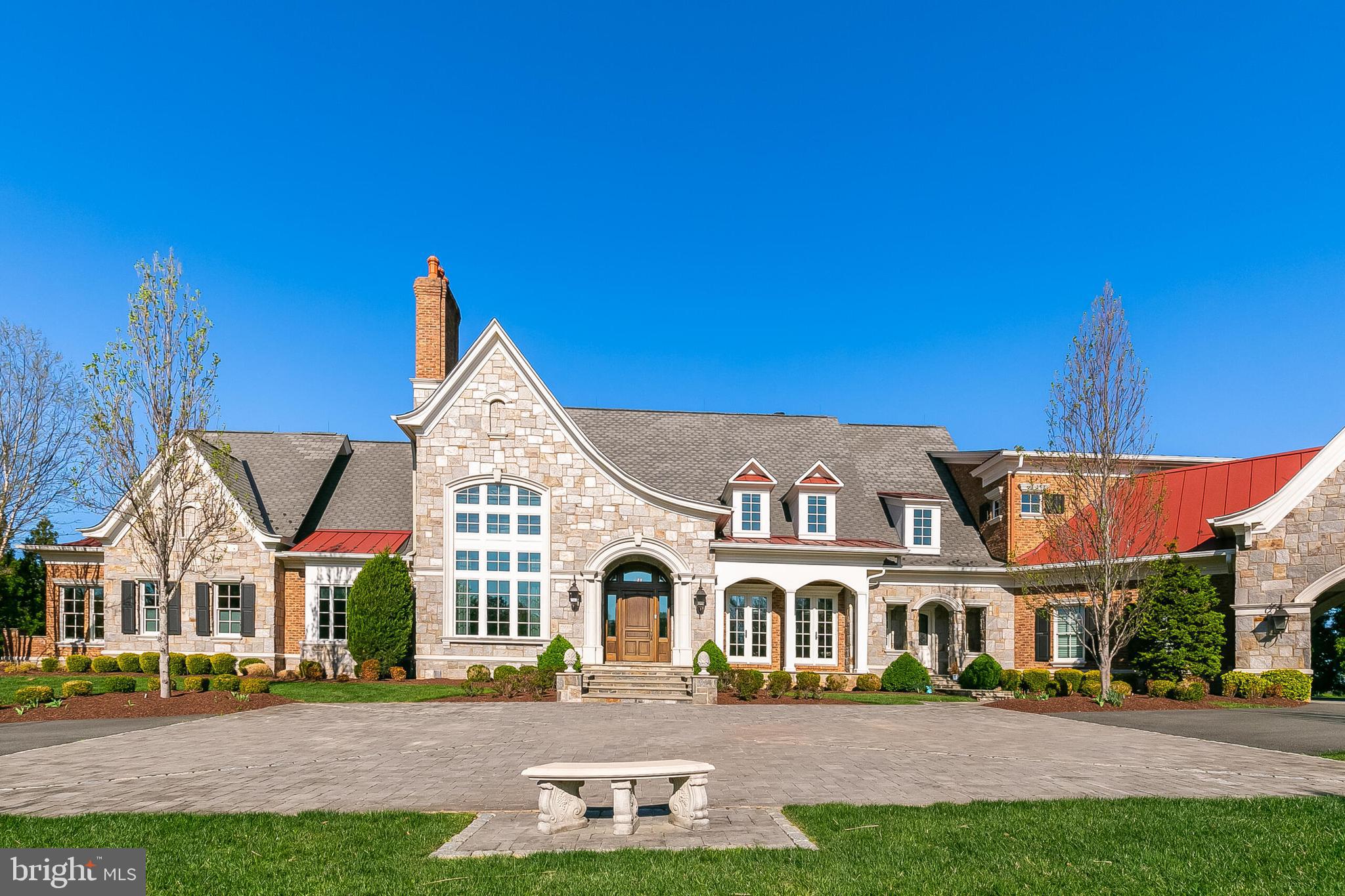 ESTATES @ CREIGHTON FARM - Residential