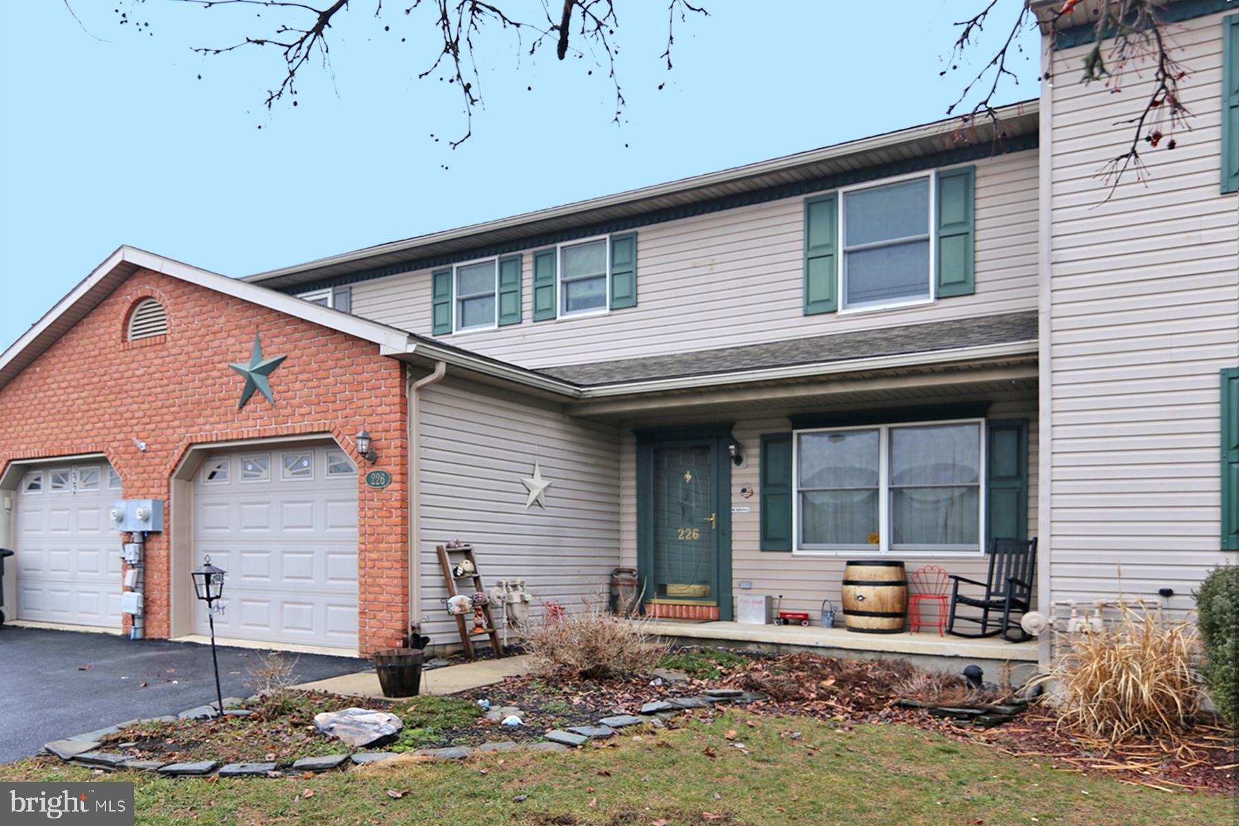 HICKORY HILLS - Residential