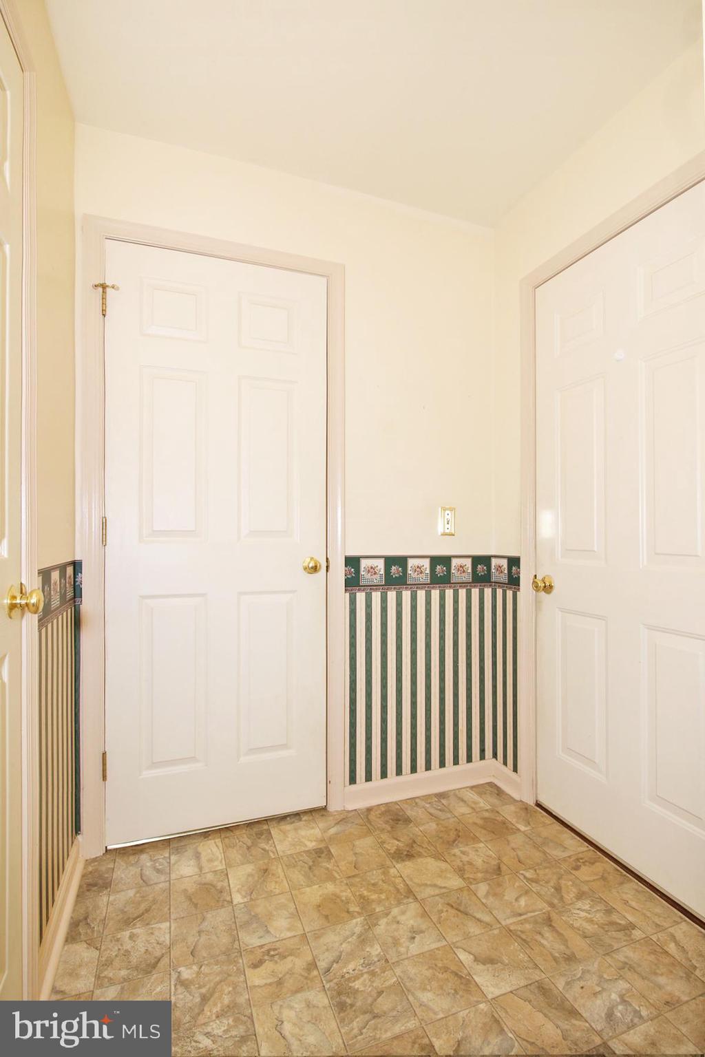 HICKORY HILLS - Residential