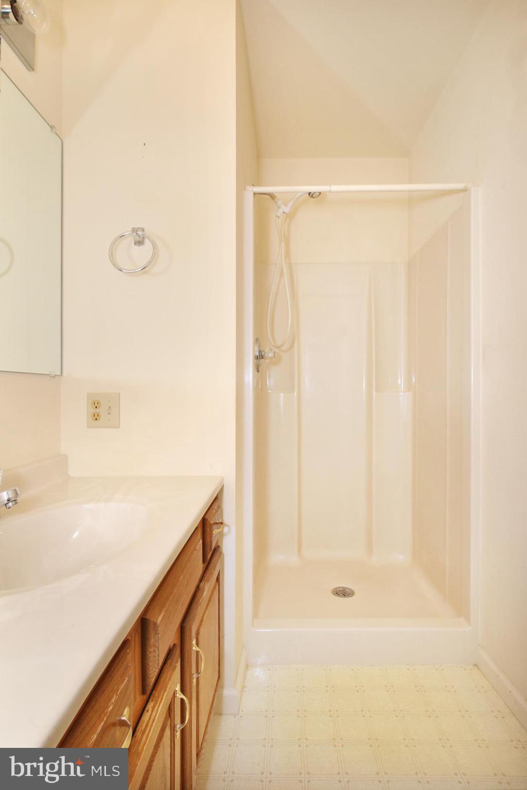 HICKORY HILLS - Residential