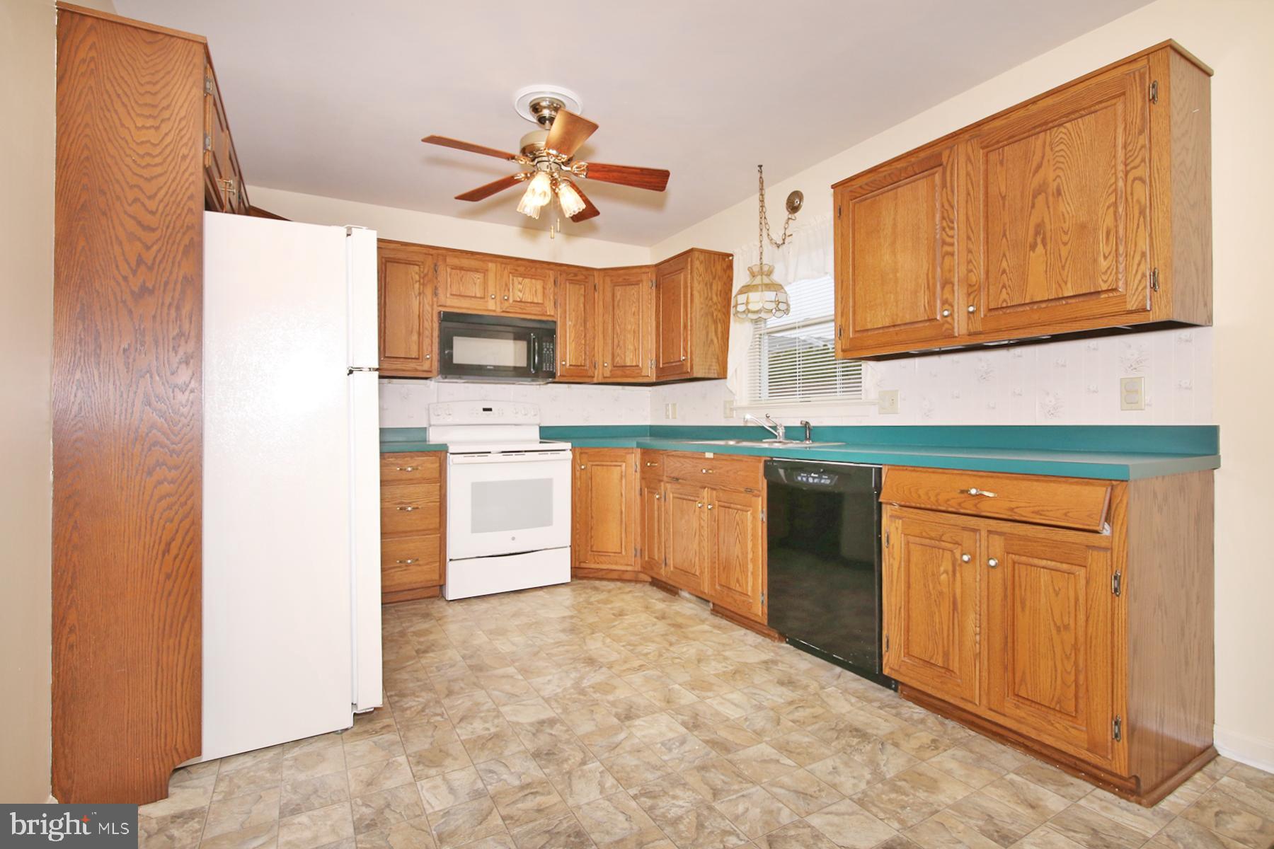 HICKORY HILLS - Residential