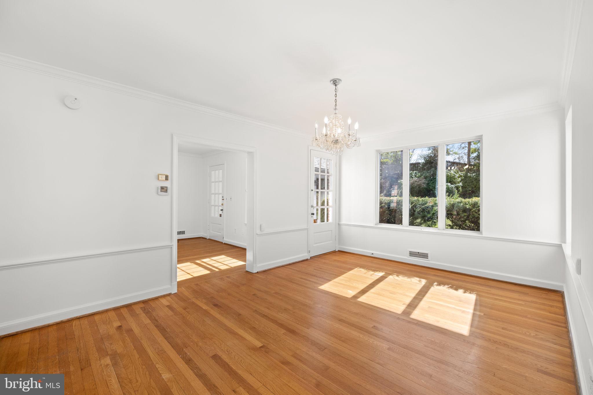 CHEVY CHASE - Residential