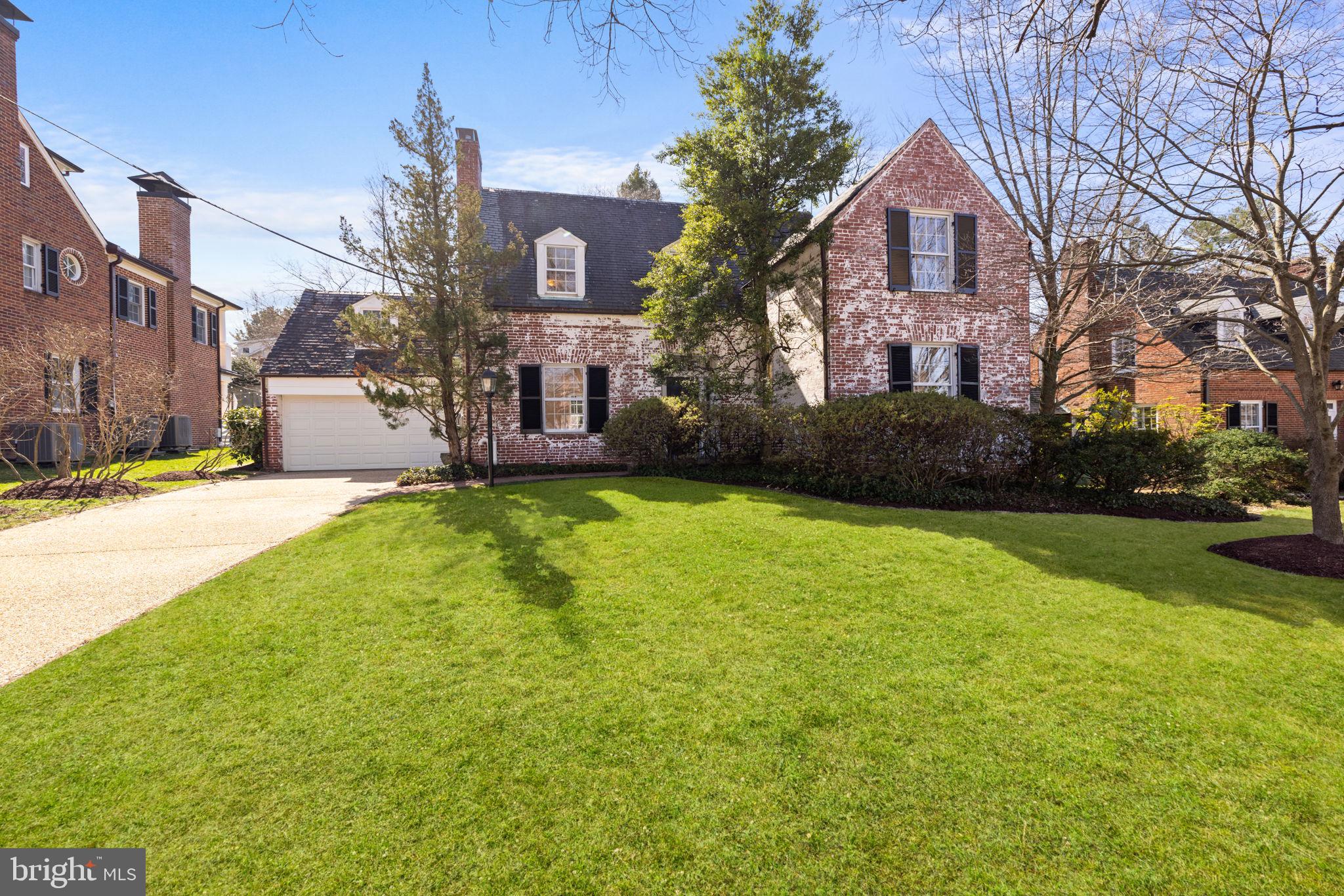 CHEVY CHASE - Residential