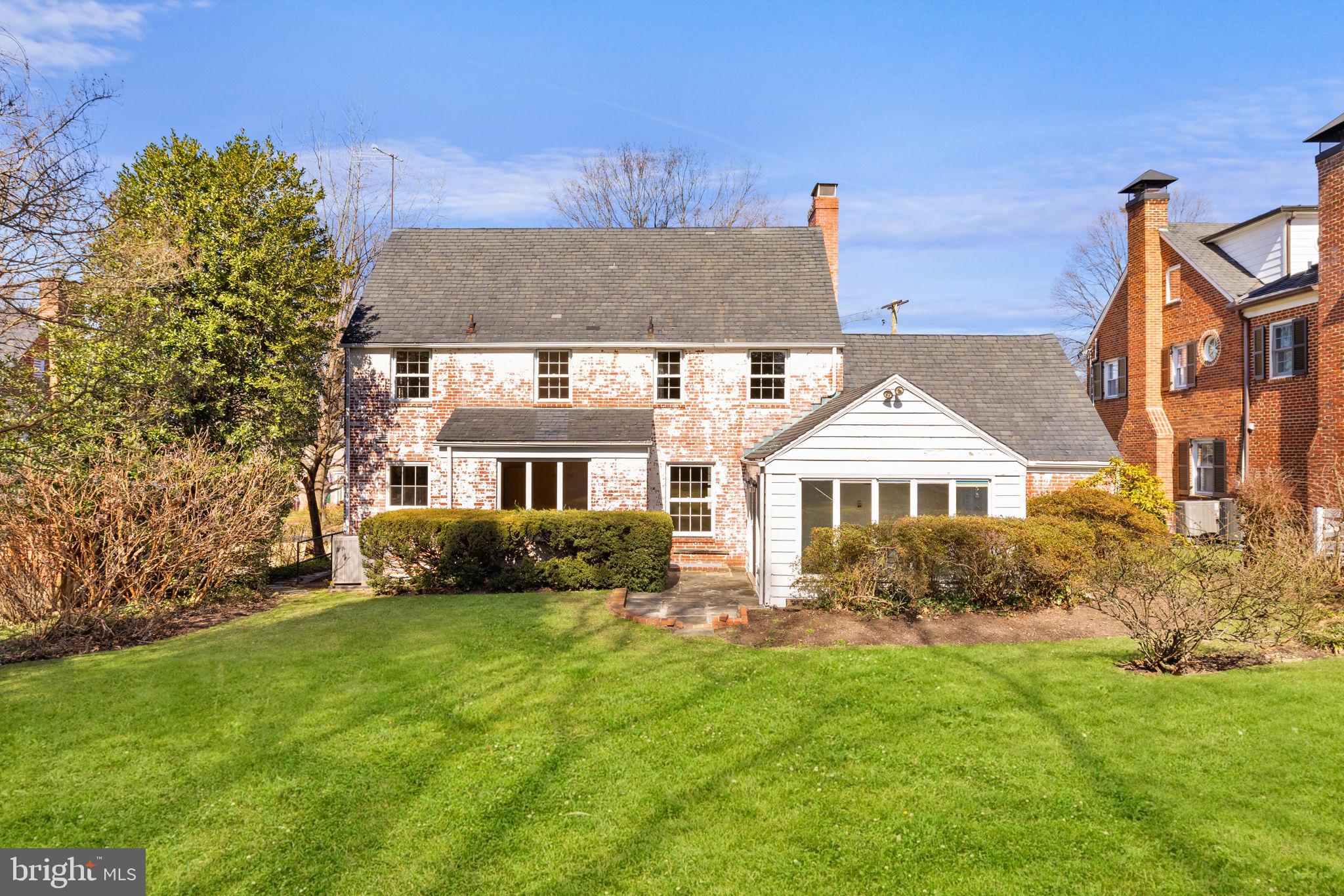 CHEVY CHASE - Residential