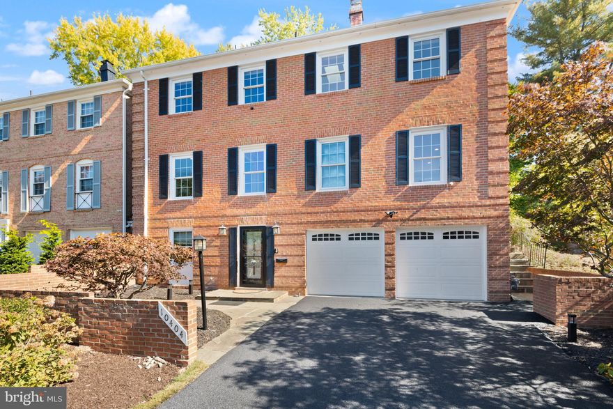 Welcome to your new home in the highly sought after East Gate of Potomac Community! This beautiful 5 bedroom, 3.5 bathroom semi detached brick home features vaulted ceilings, crown molding, newly installed tile flooring, elegant engineered hardwood flooring throughout home, renovated baths, and a open and airy gourmet chef's kitchen. Walk in entry level boast a large en-suite bedroom with a full bathroom. Walk up to the main level with a plethora of windows that makes for a lovely naturally lit ambiance. Kitchen boast high end stainless steel Viking appliances, new backsplash, breakfast bar, and wine rack. Access your private fenced in backyard and patio via the dinning room or breakfast room. The upstairs is equipped with four lovely bedrooms. The primary bedroom boast an en suite bathroom with a spa ambiance, stand alone tub and spa shower. Just minutes from 495 and I-270. Home is equipped with interior and exterior cameras. This one is a must see!