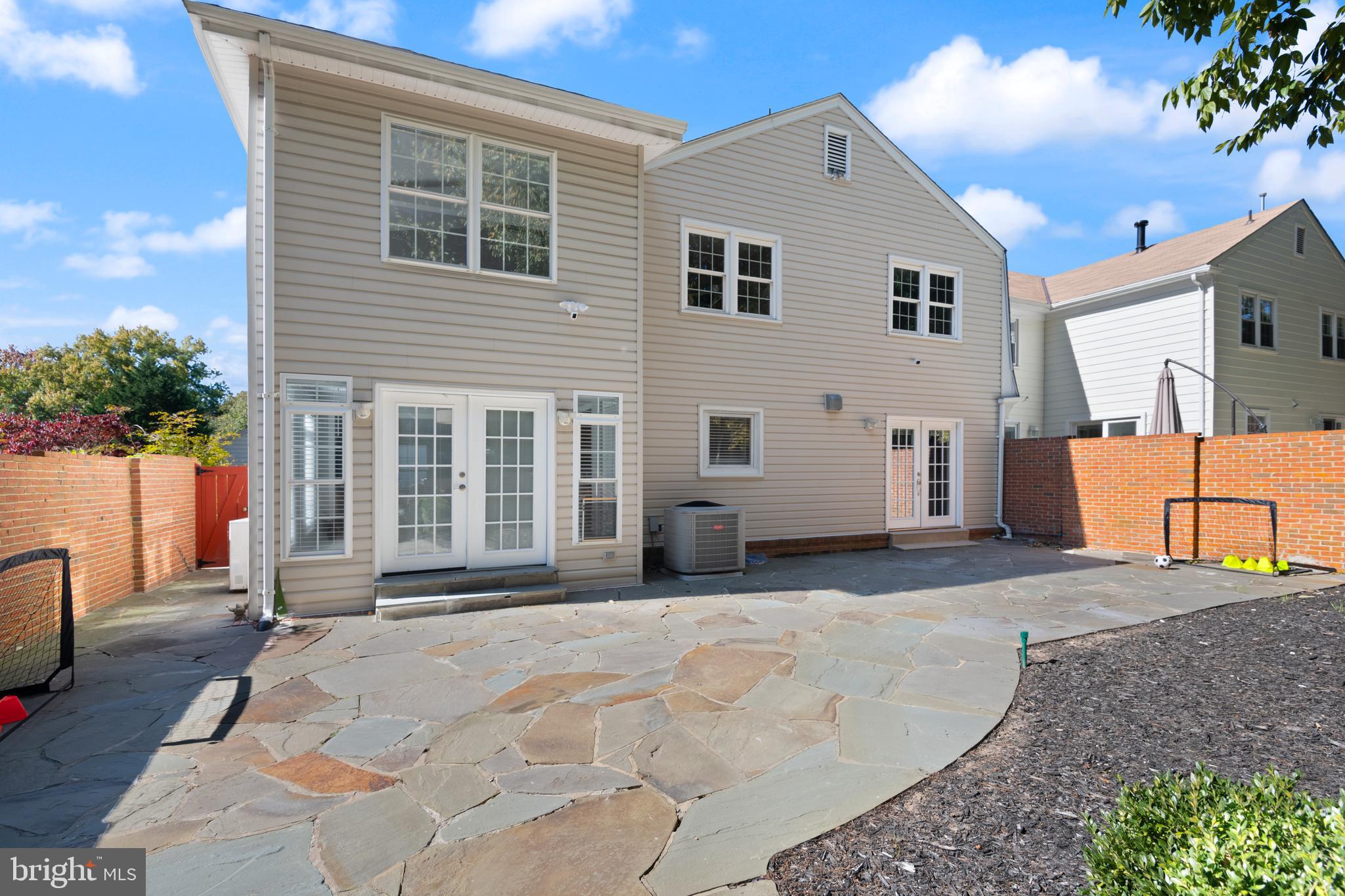 EAST GATE OF POTOMAC - Residential