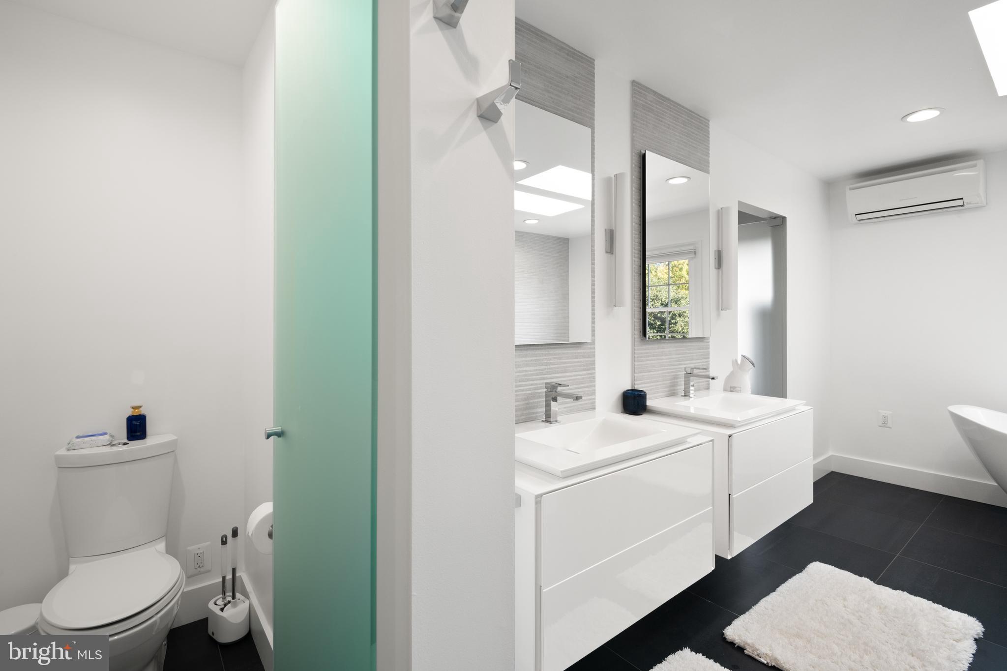 EAST GATE OF POTOMAC - Residential