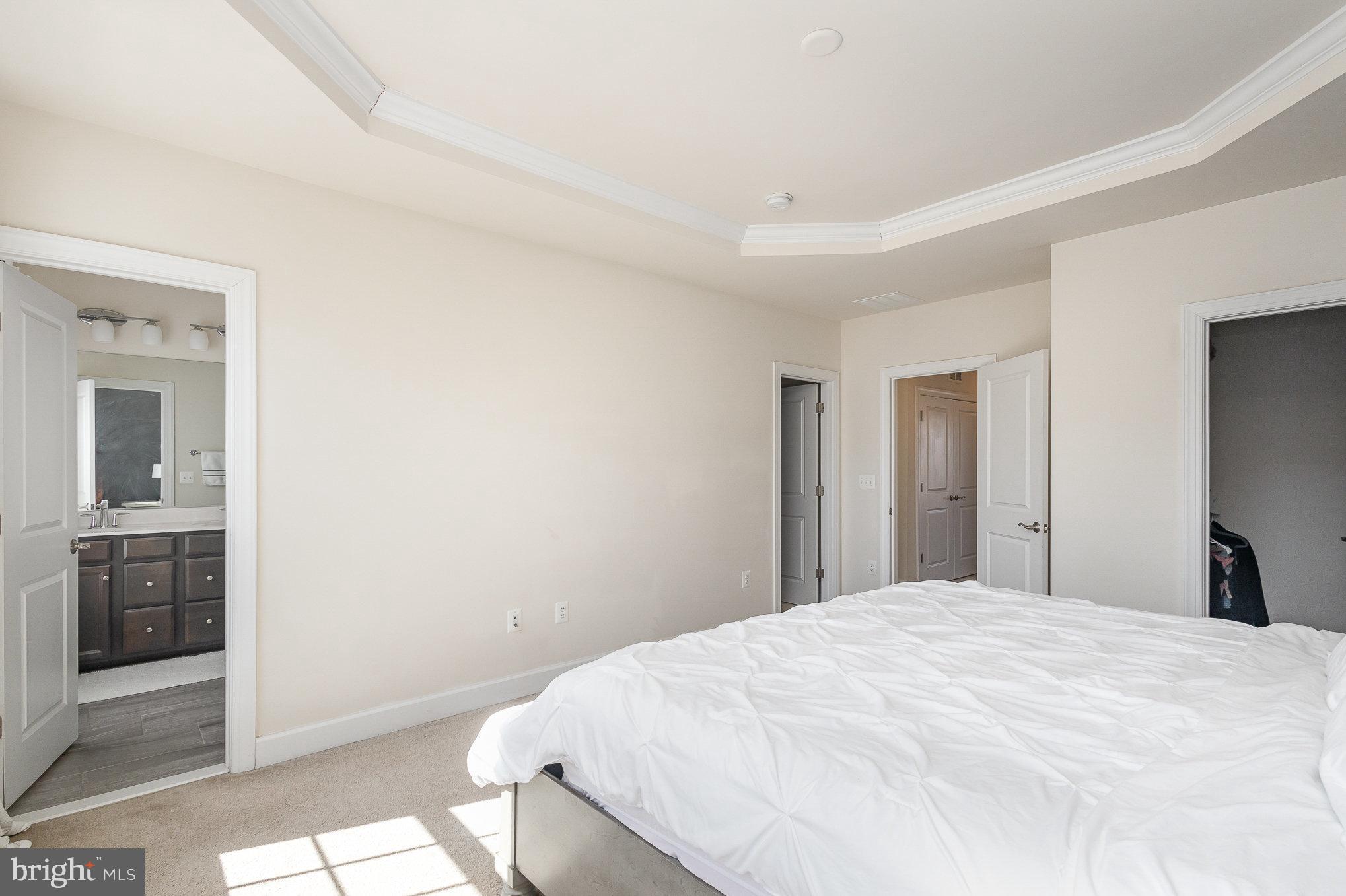 BRADLEY SQUARE - Residential