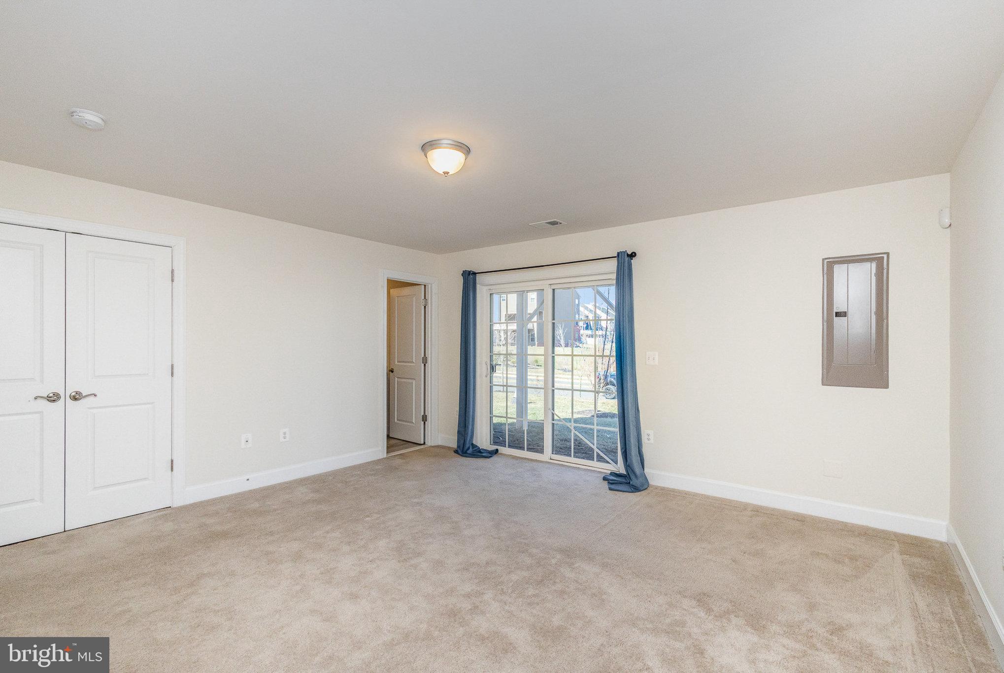 BRADLEY SQUARE - Residential