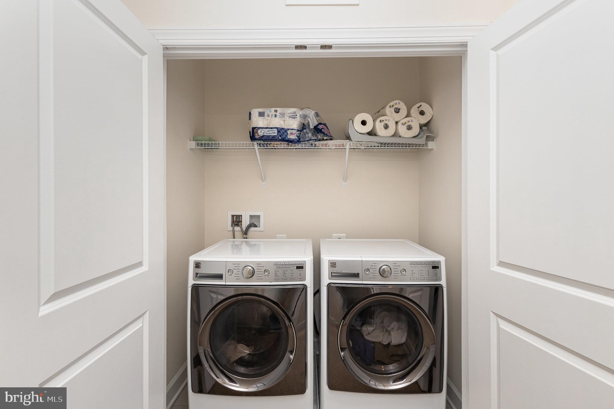 BRADLEY SQUARE - Residential