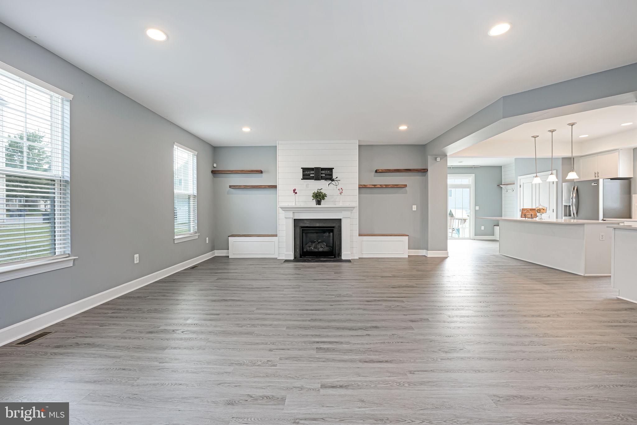 HOPE HILL CROSSING - Residential