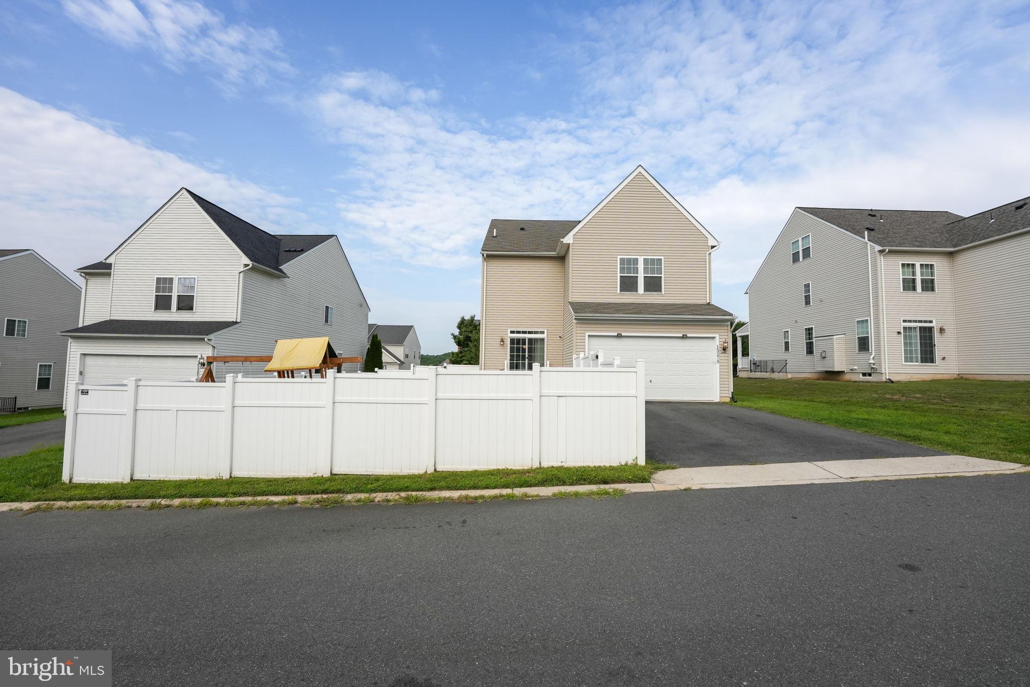 HOPE HILL CROSSING - Residential