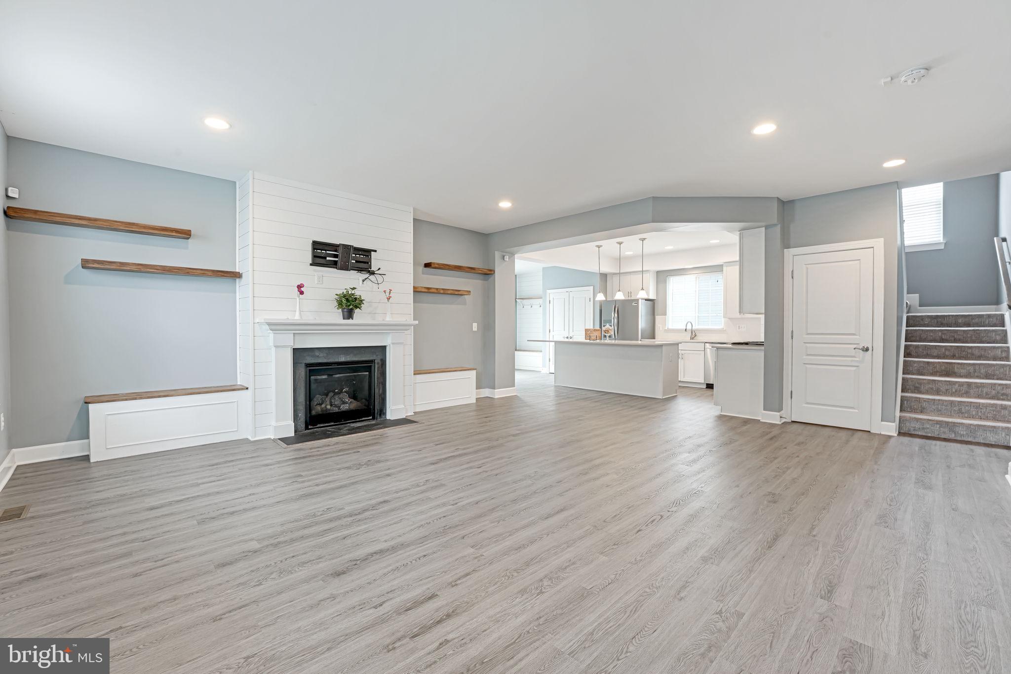 HOPE HILL CROSSING - Residential