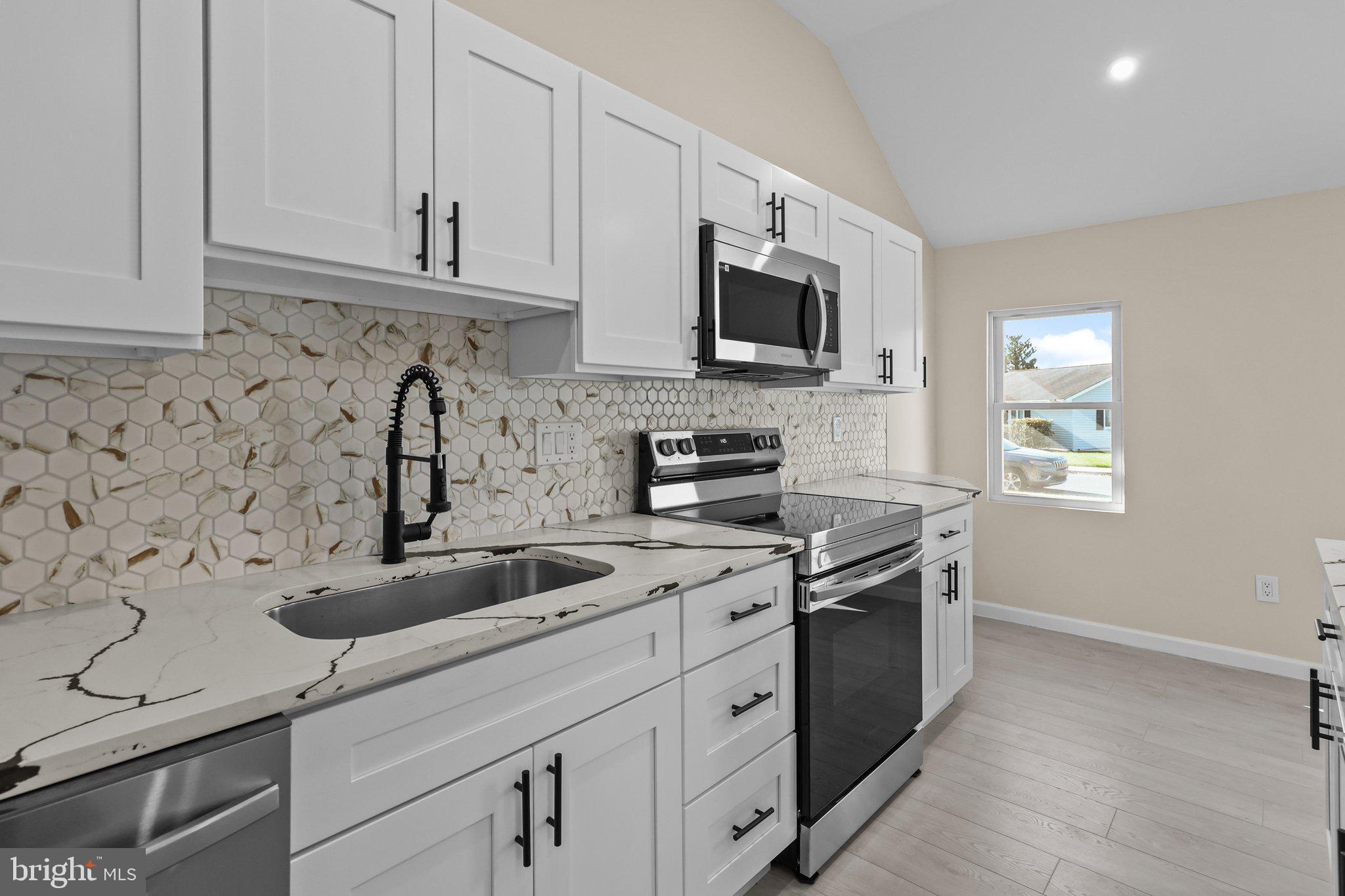 FAIRLESS HILLS - Residential