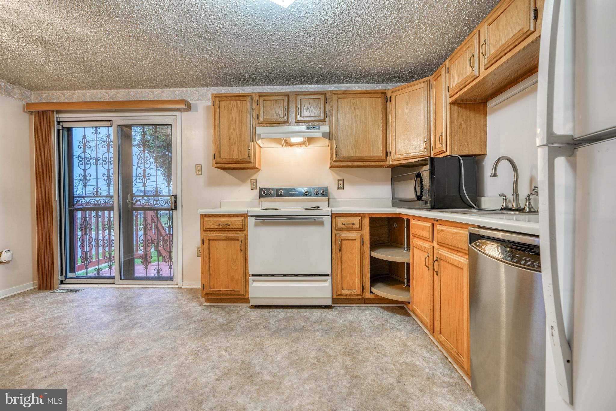 WEST ARLINGTON - Residential