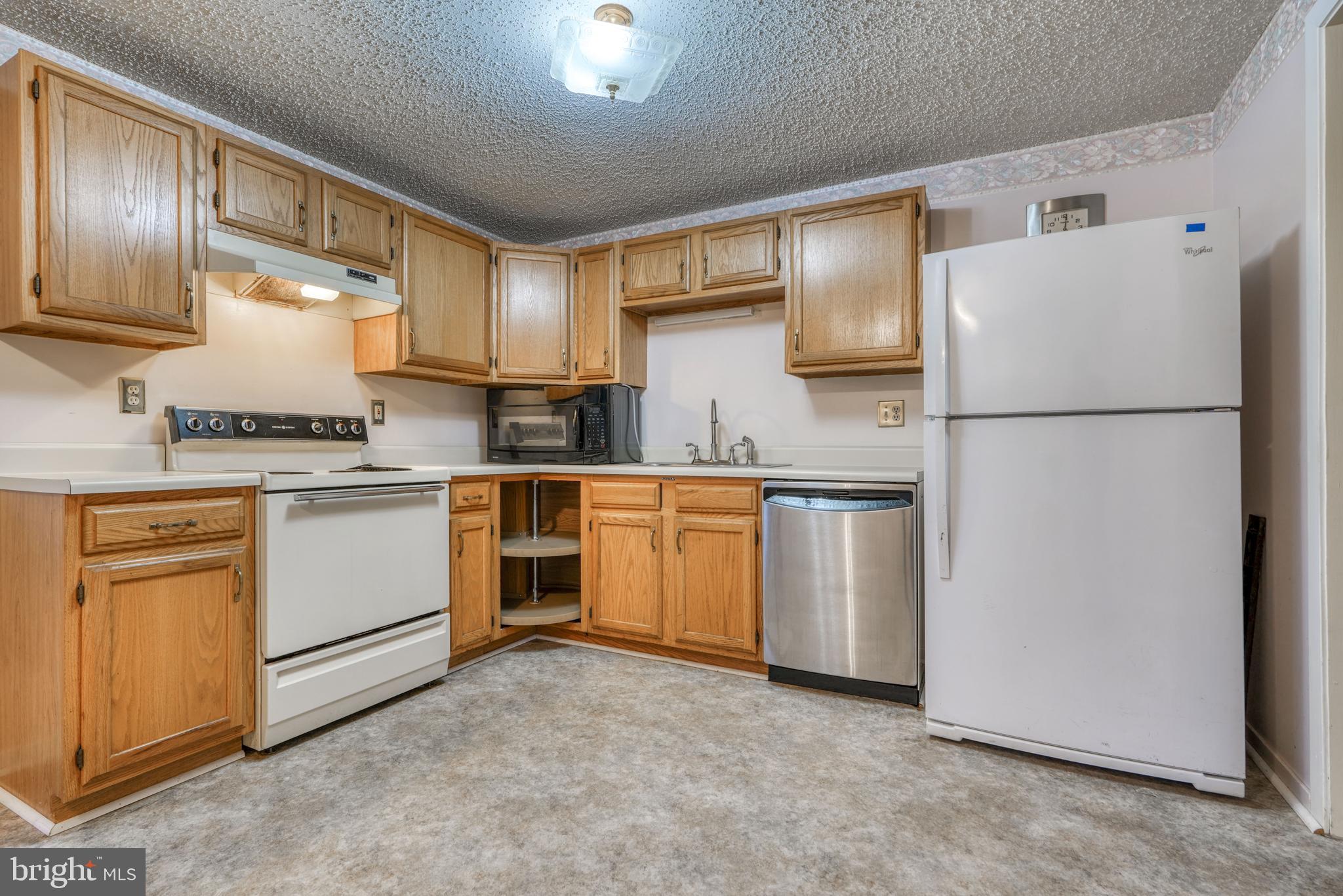 WEST ARLINGTON - Residential