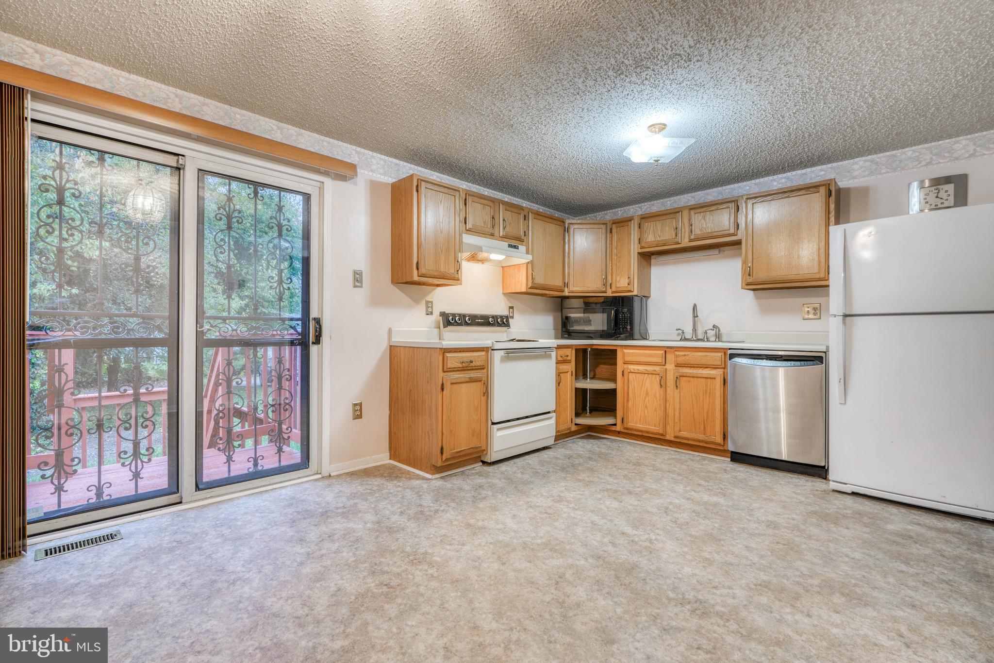 WEST ARLINGTON - Residential