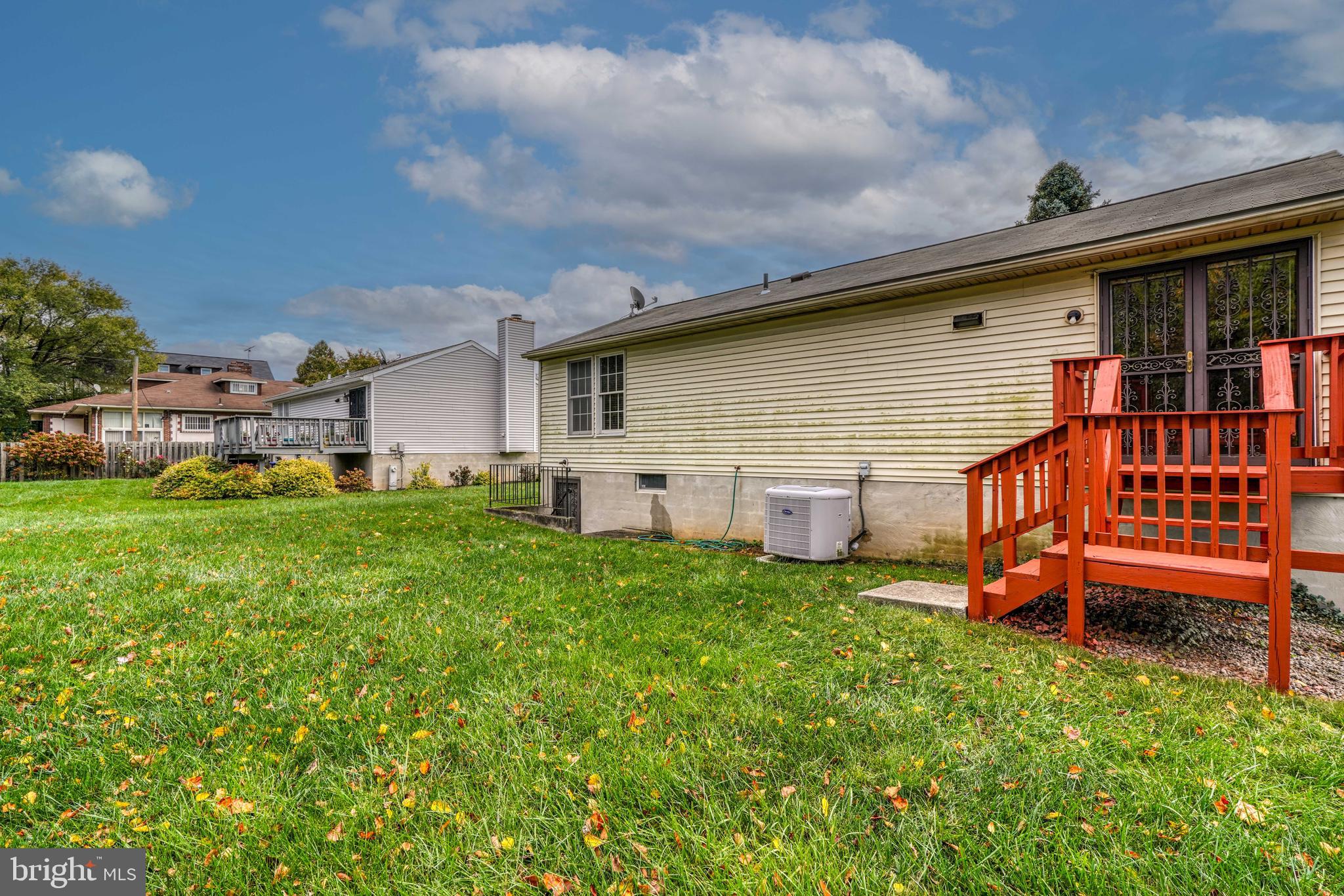 WEST ARLINGTON - Residential