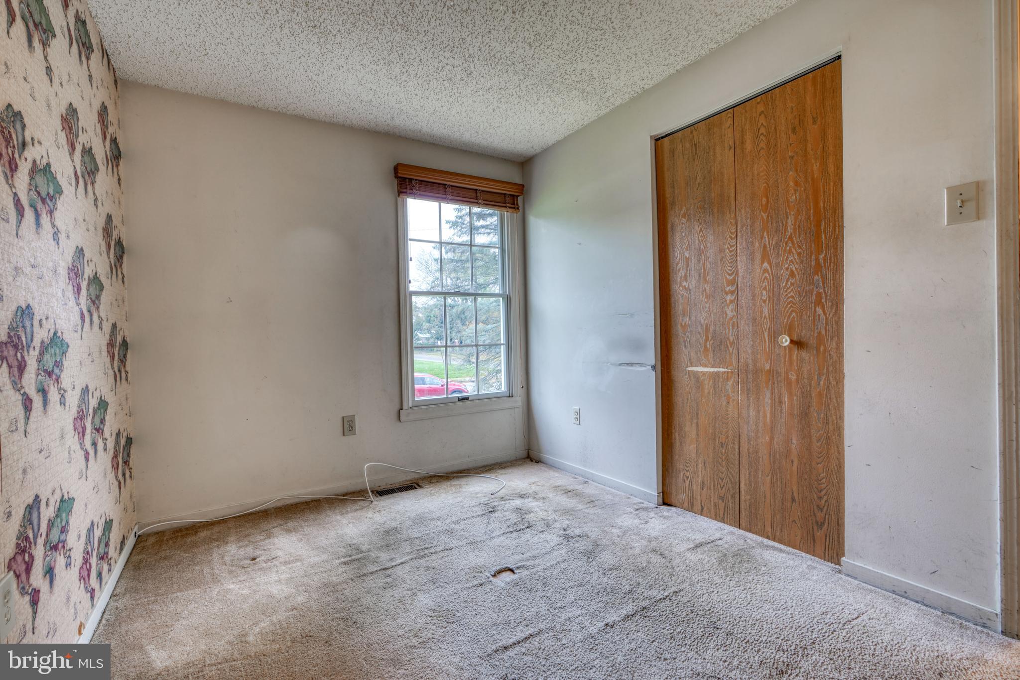 WEST ARLINGTON - Residential