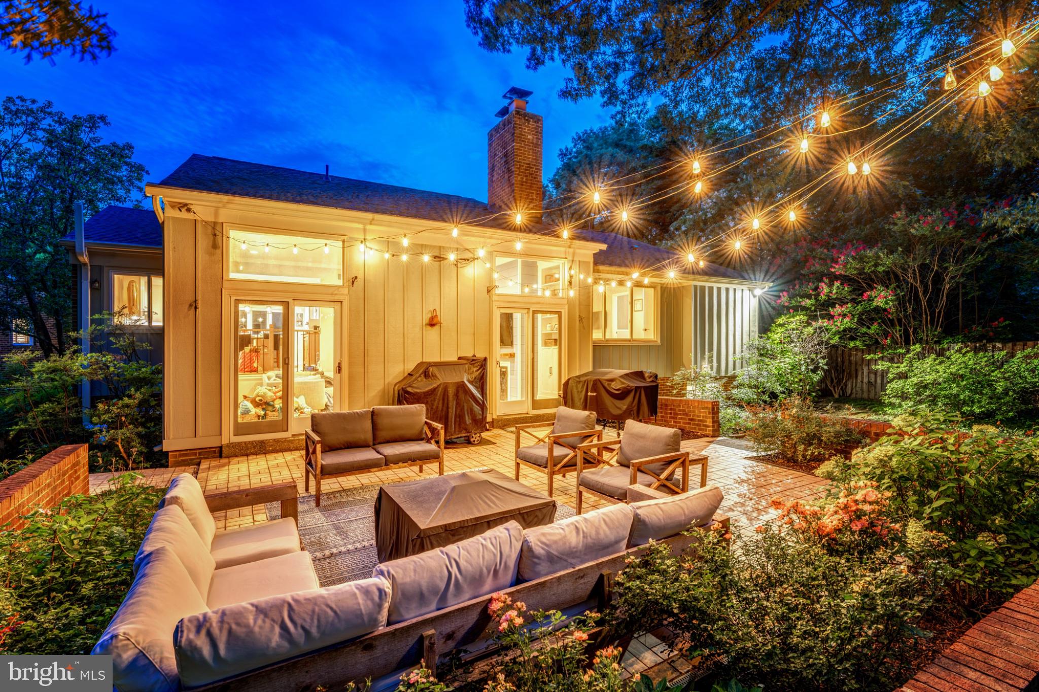 1709 MAPLE HILL PLACE