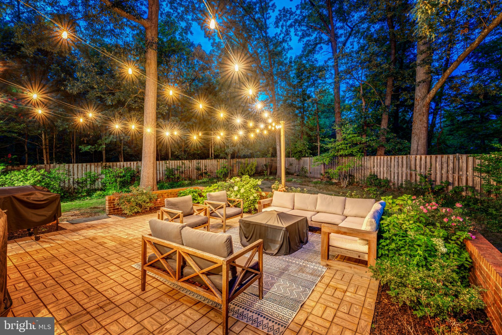 1709 MAPLE HILL PLACE