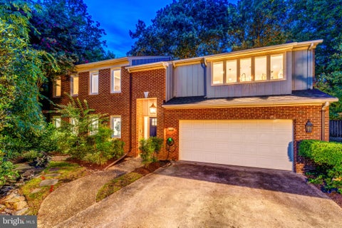 Photo of 1709 Maple Hill Place, ALEXANDRIA, VA 22302 (MLS # VAAX2065622)