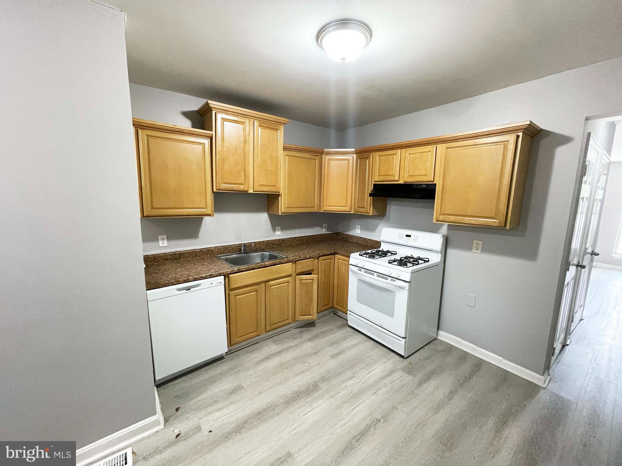 PENN NORTH - Residential Lease