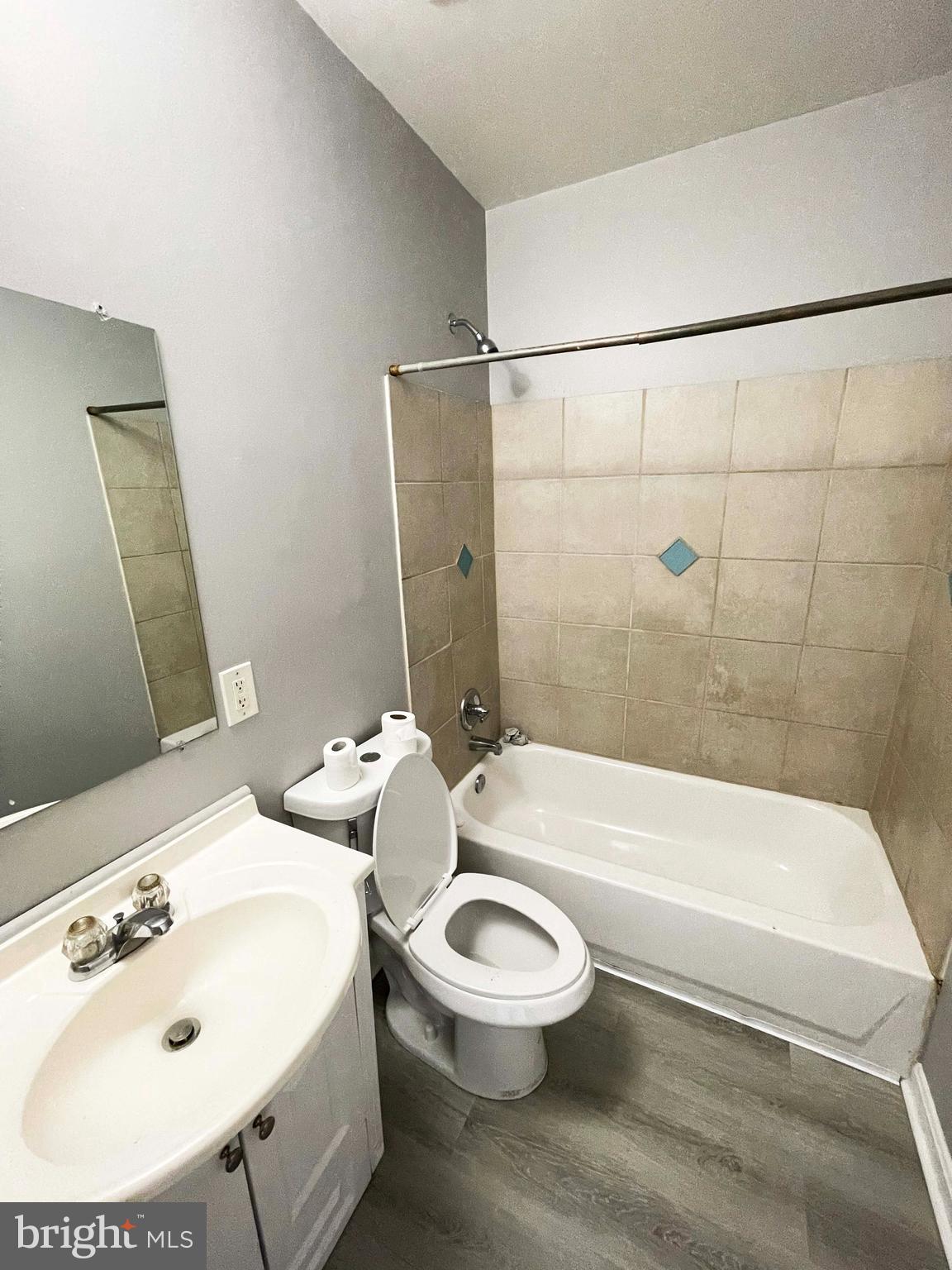 PENN NORTH - Residential Lease