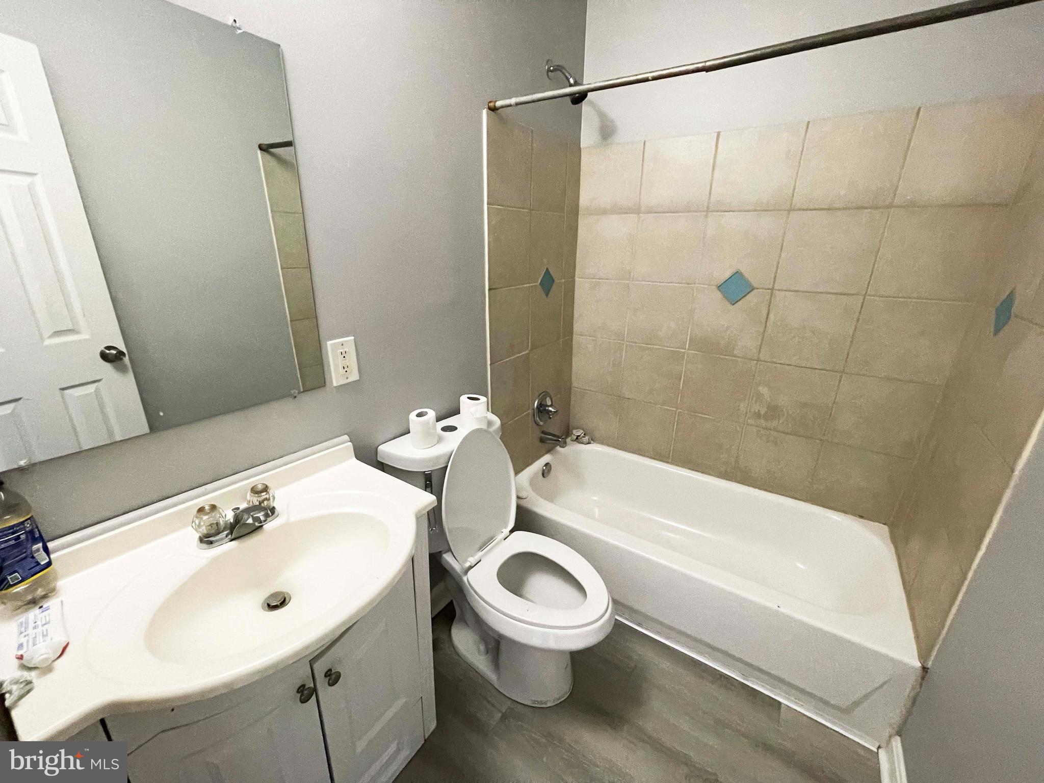 PENN NORTH - Residential Lease