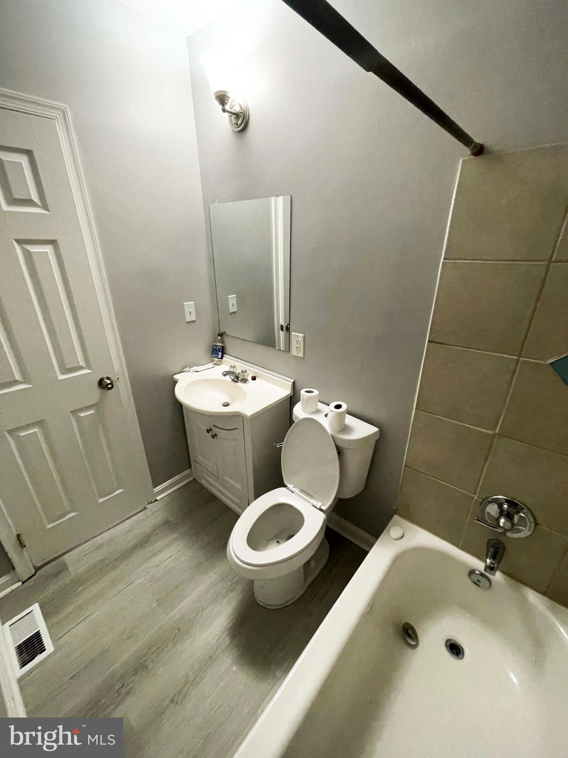 PENN NORTH - Residential Lease