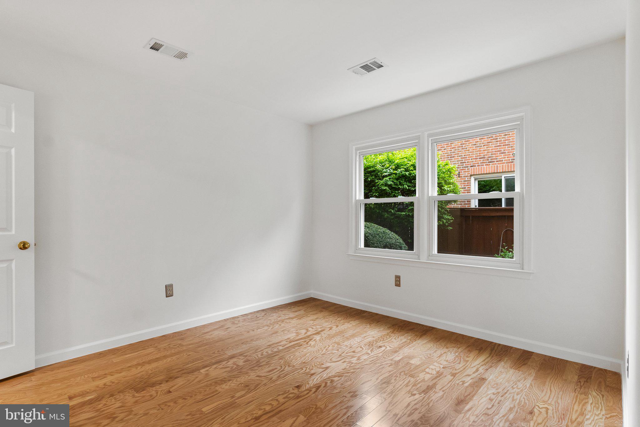 BALLSTON - Residential