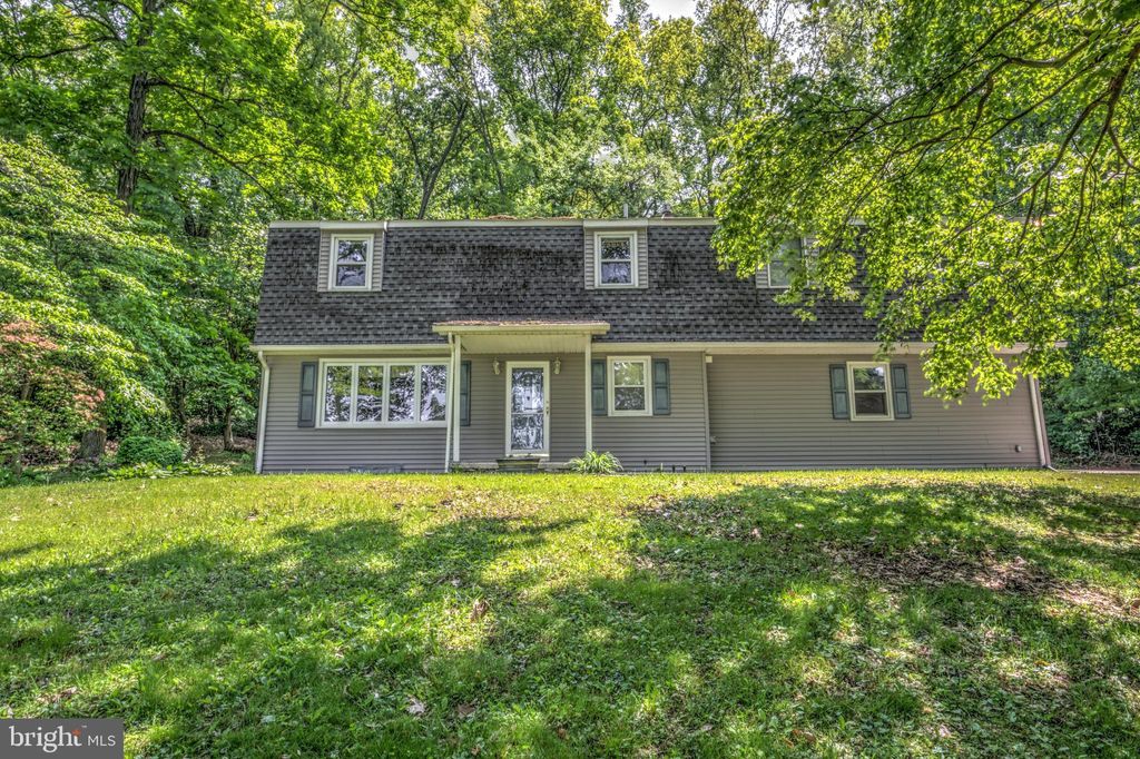 Photo of 2500 CONESTOGA CREEK RD, NARVON, PA 17555 (MLS # PALA2035458)