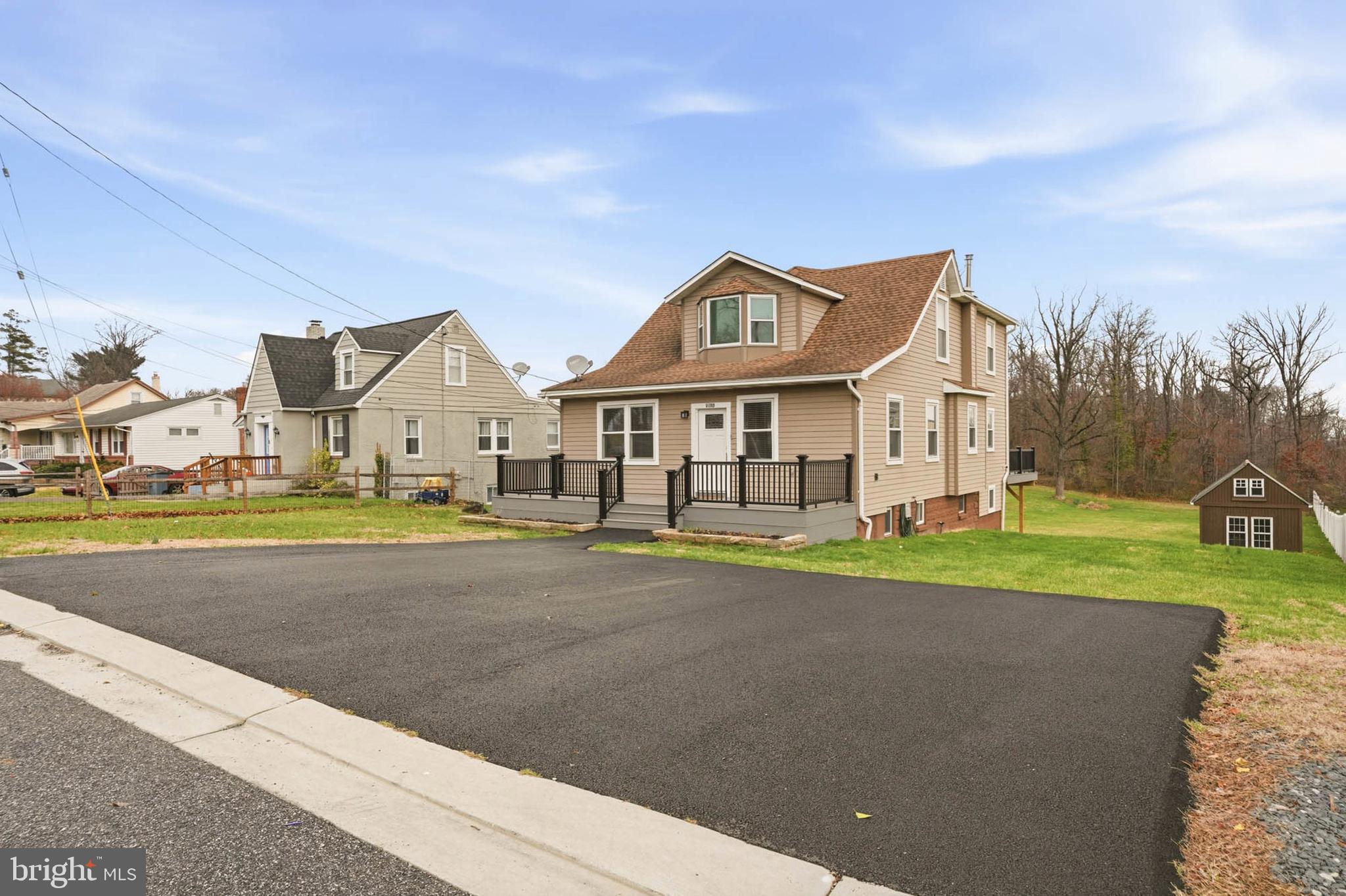 EAST KENWOOD PARK - Residential