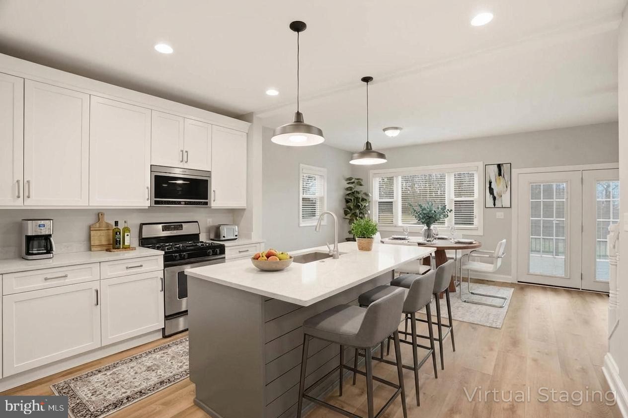 EAST KENWOOD PARK - Residential