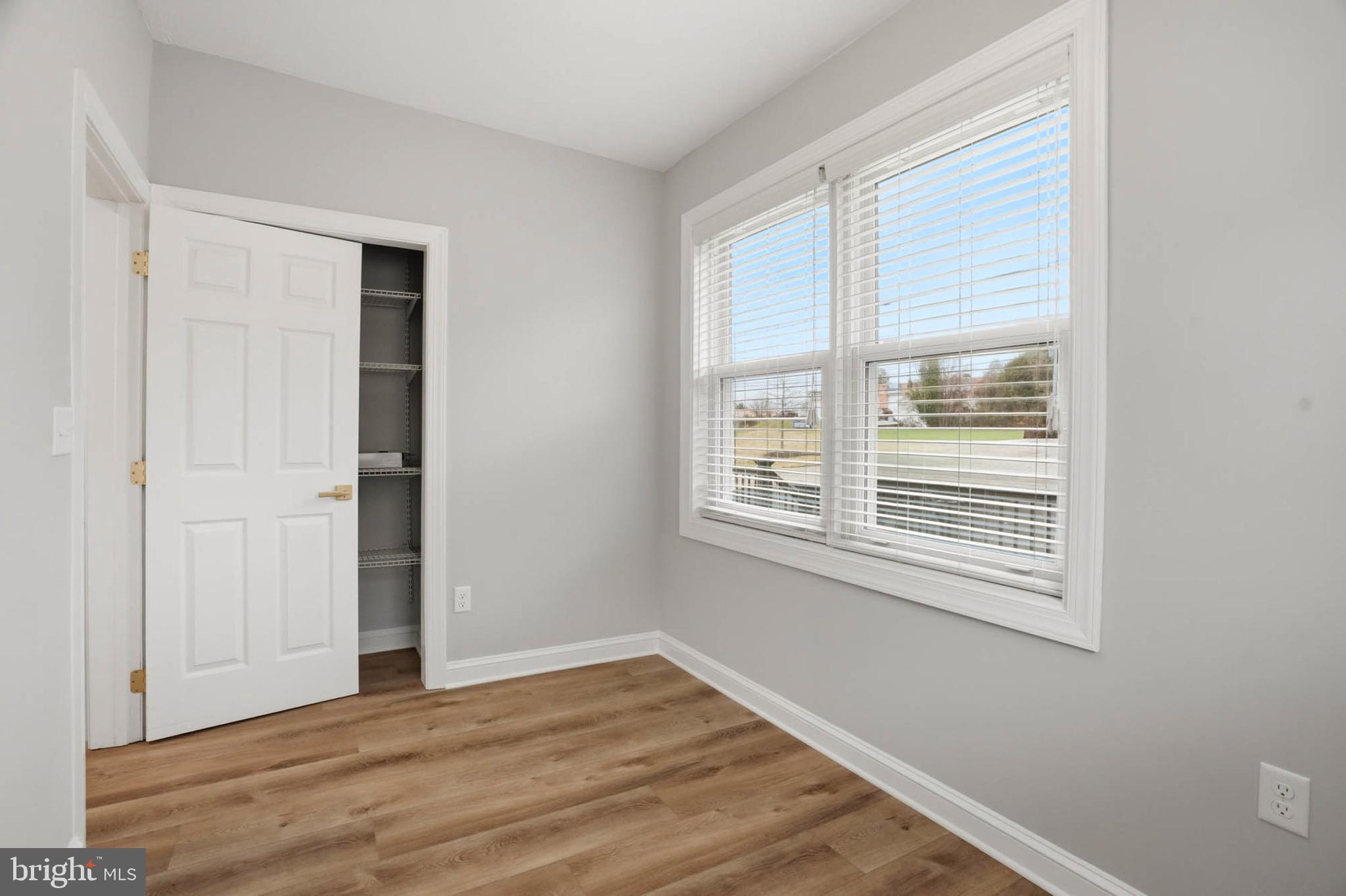 EAST KENWOOD PARK - Residential