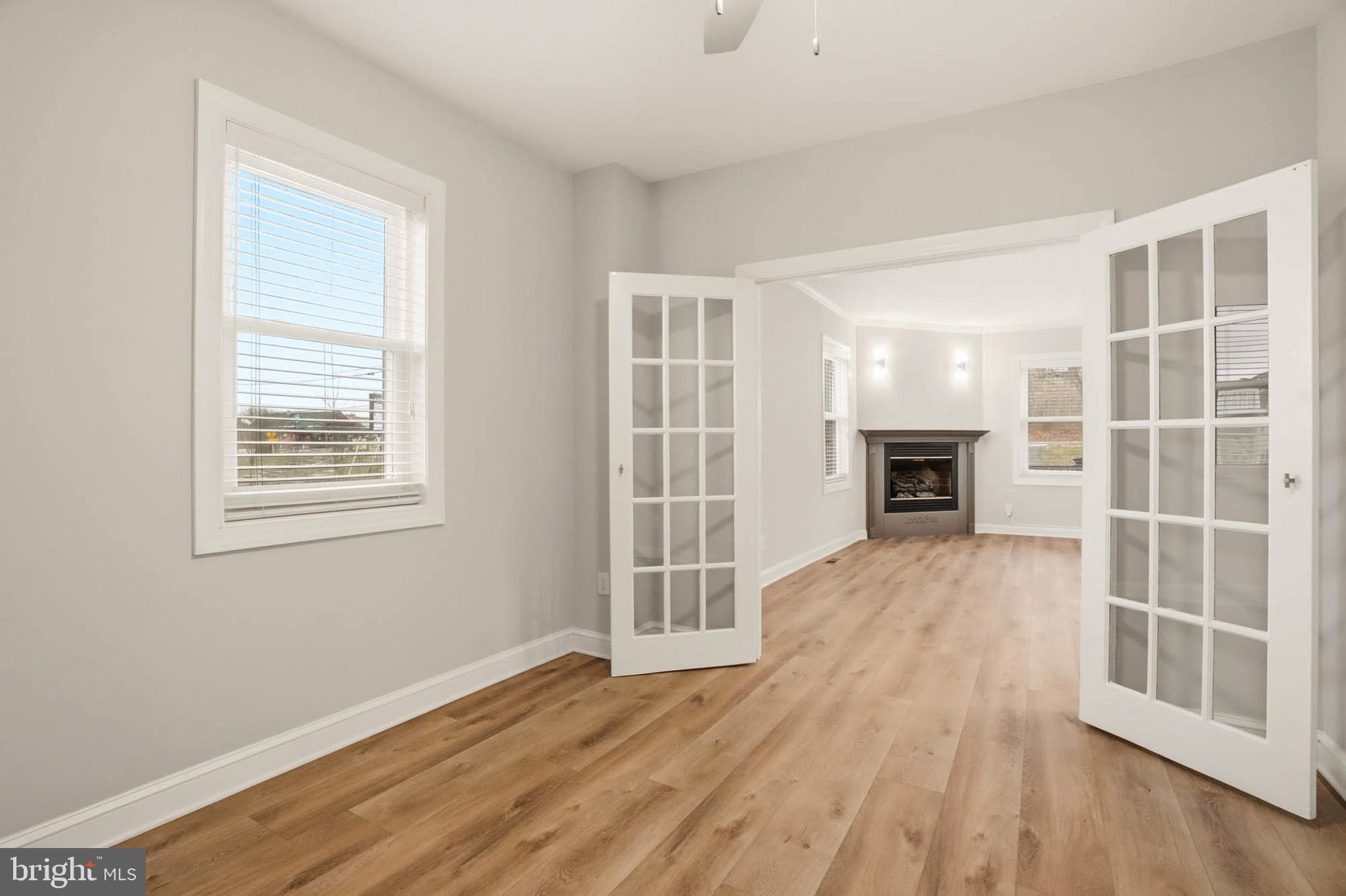 EAST KENWOOD PARK - Residential